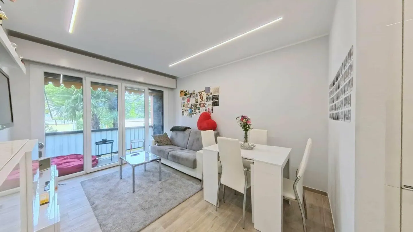 Maisonette moderna con piscina - Foto 3 di 17