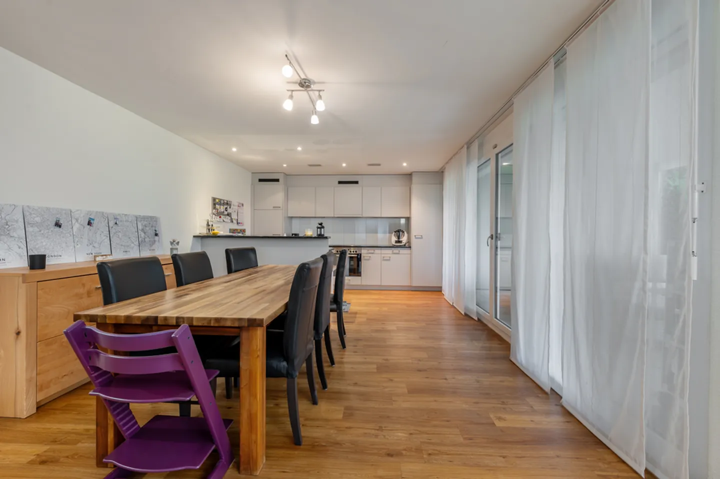 Appartement familial dans un emplacement central - Photo 3 sur 8