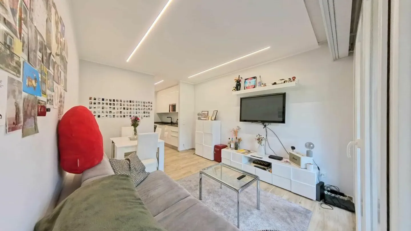 Maisonette moderna con piscina - Foto 4 di 17