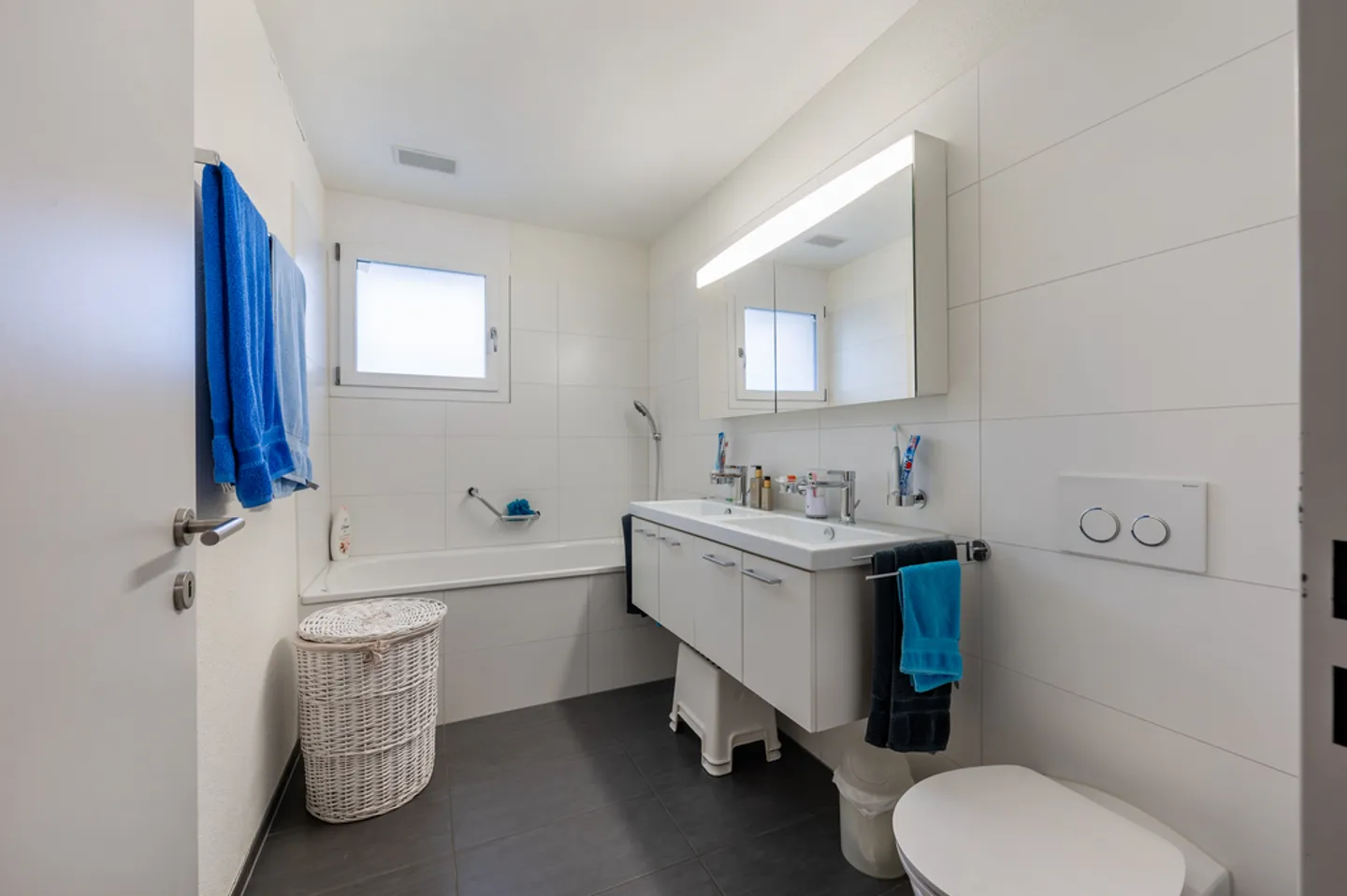 Appartement familial dans un emplacement central - Photo 7 sur 8