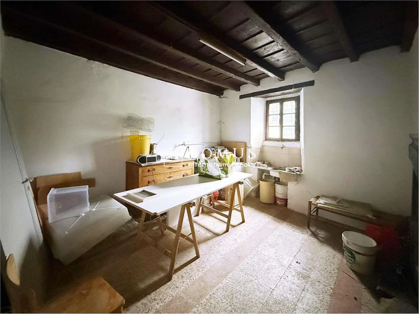 Kleine Immobilienoperation Haus zu renovieren - Foto 8 von 9