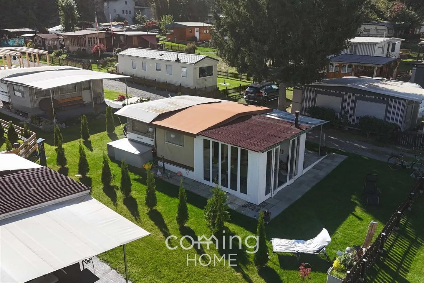 Caravane avec extension fixe et véranda - Camping Simplonblick, Raron - Photo 1 sur 12
