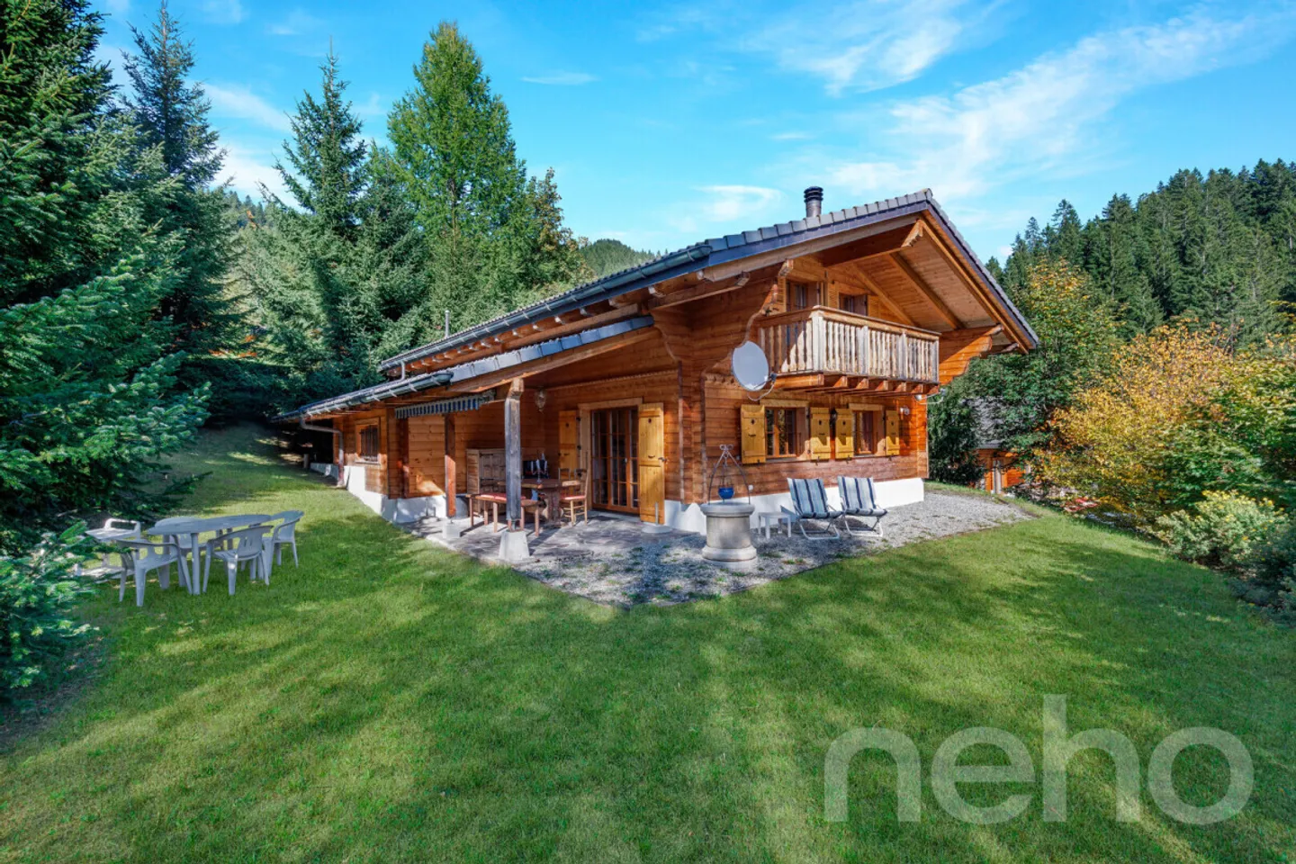 Chalet with Mountain Views - Photo 2 of 12