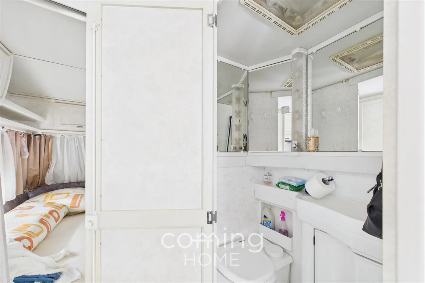 Caravane avec extension fixe et véranda - Camping Simplonblick, Raron - Photo 10 sur 12