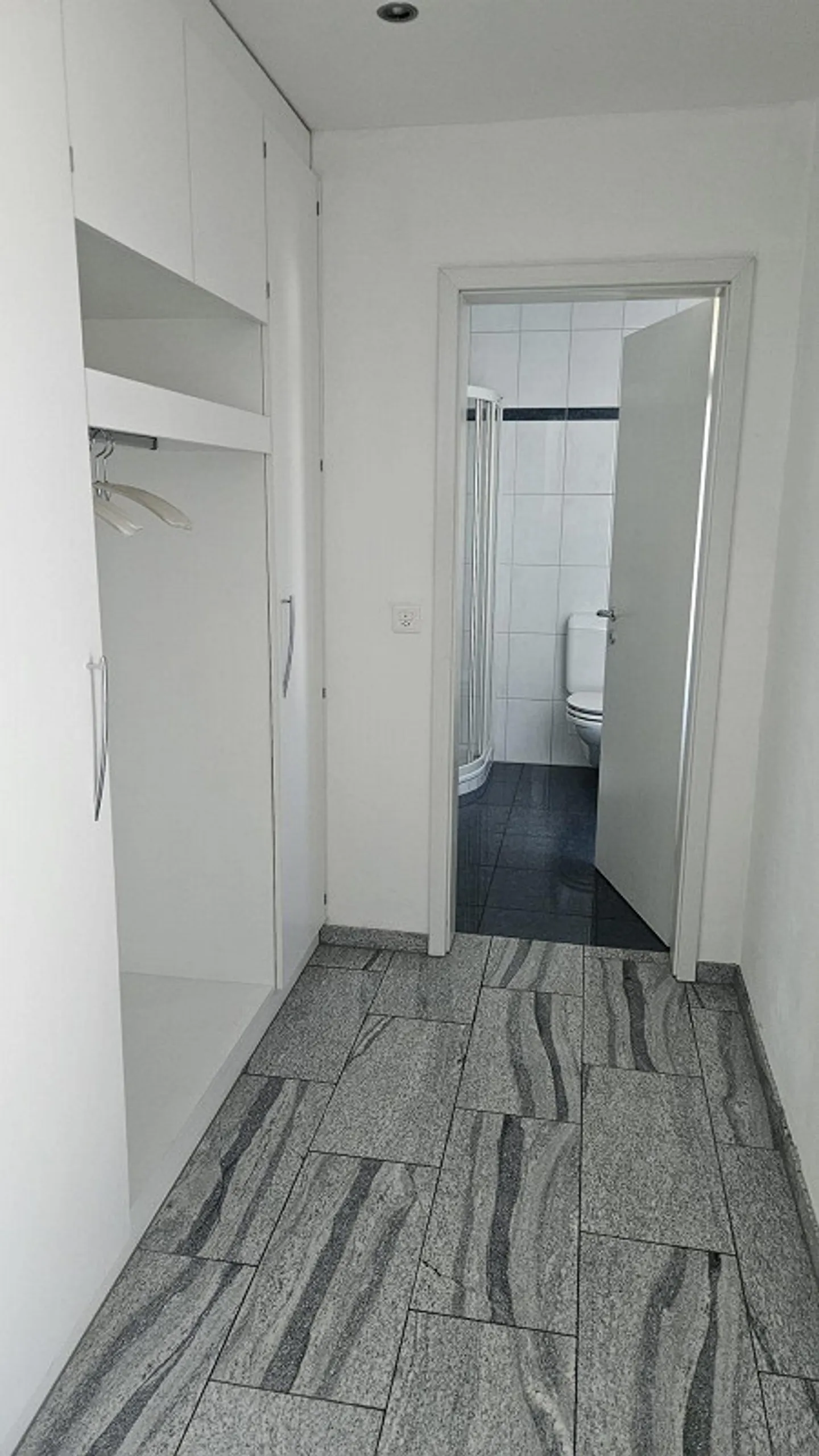 Maison de 4,5 pièces avec très grand appartement de 2,5 pièces - Photo 6 sur 24