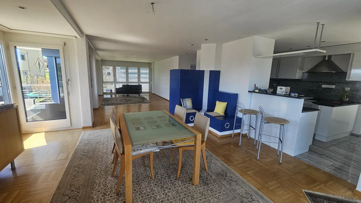 Maison de 4,5 pièces avec très grand appartement de 2,5 pièces - Photo 8 sur 24