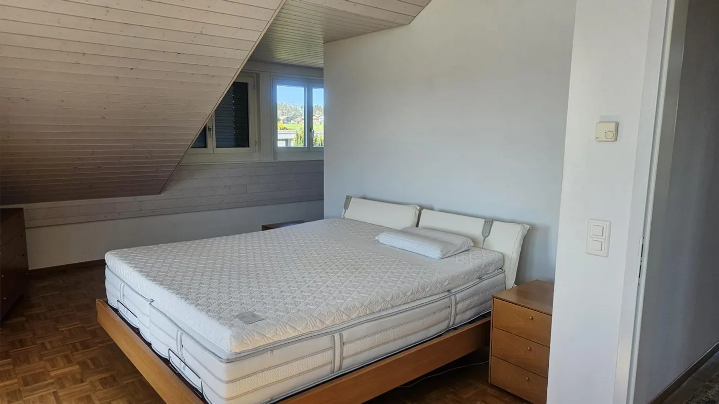 Maison de 4,5 pièces avec très grand appartement de 2,5 pièces - Photo 12 sur 24