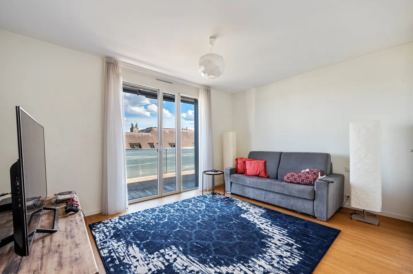 Wunderschöne 4,5-Zimmer-Penthouse in einem Eigentumswohnungsgebäude - Foto 6 von 12