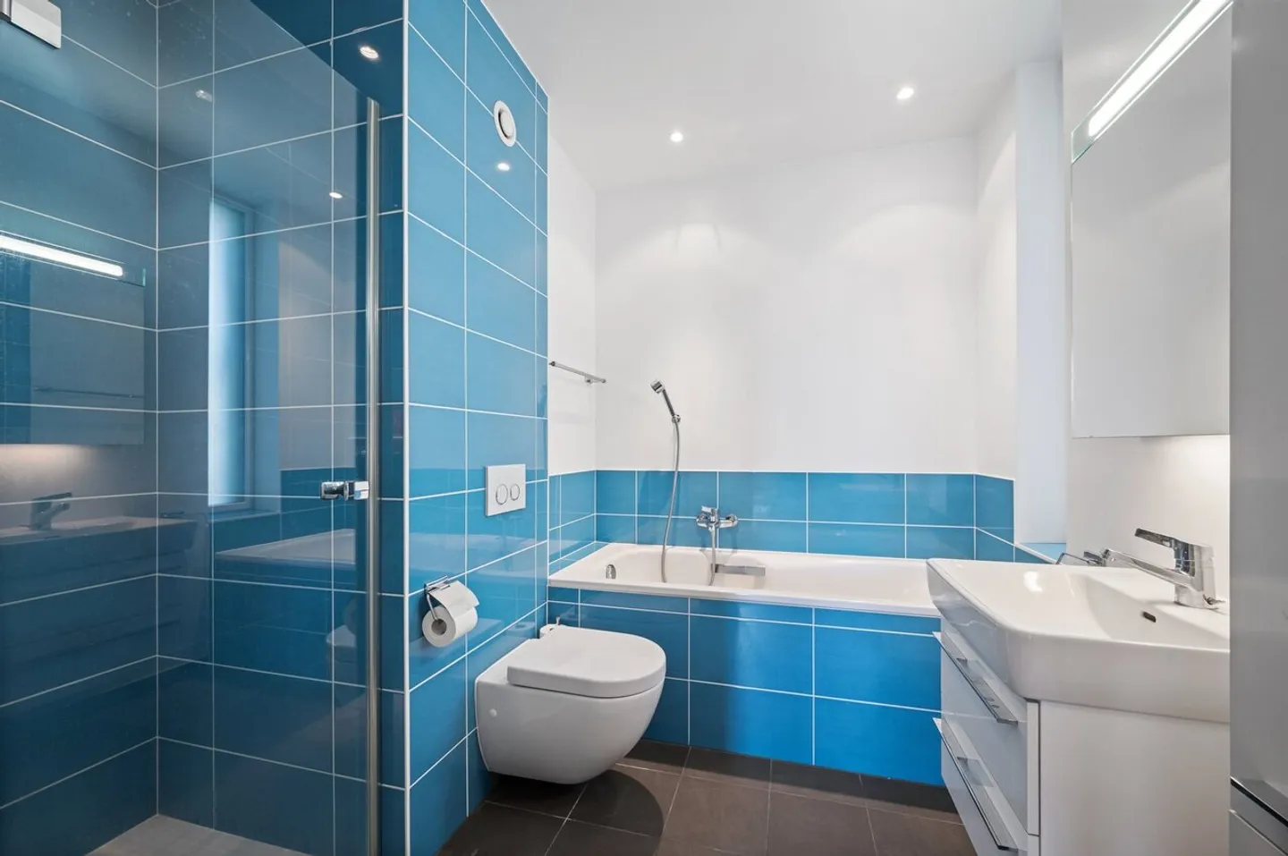 Wunderschöne 4,5-Zimmer-Penthouse in einem Eigentumswohnungsgebäude - Foto 7 von 12