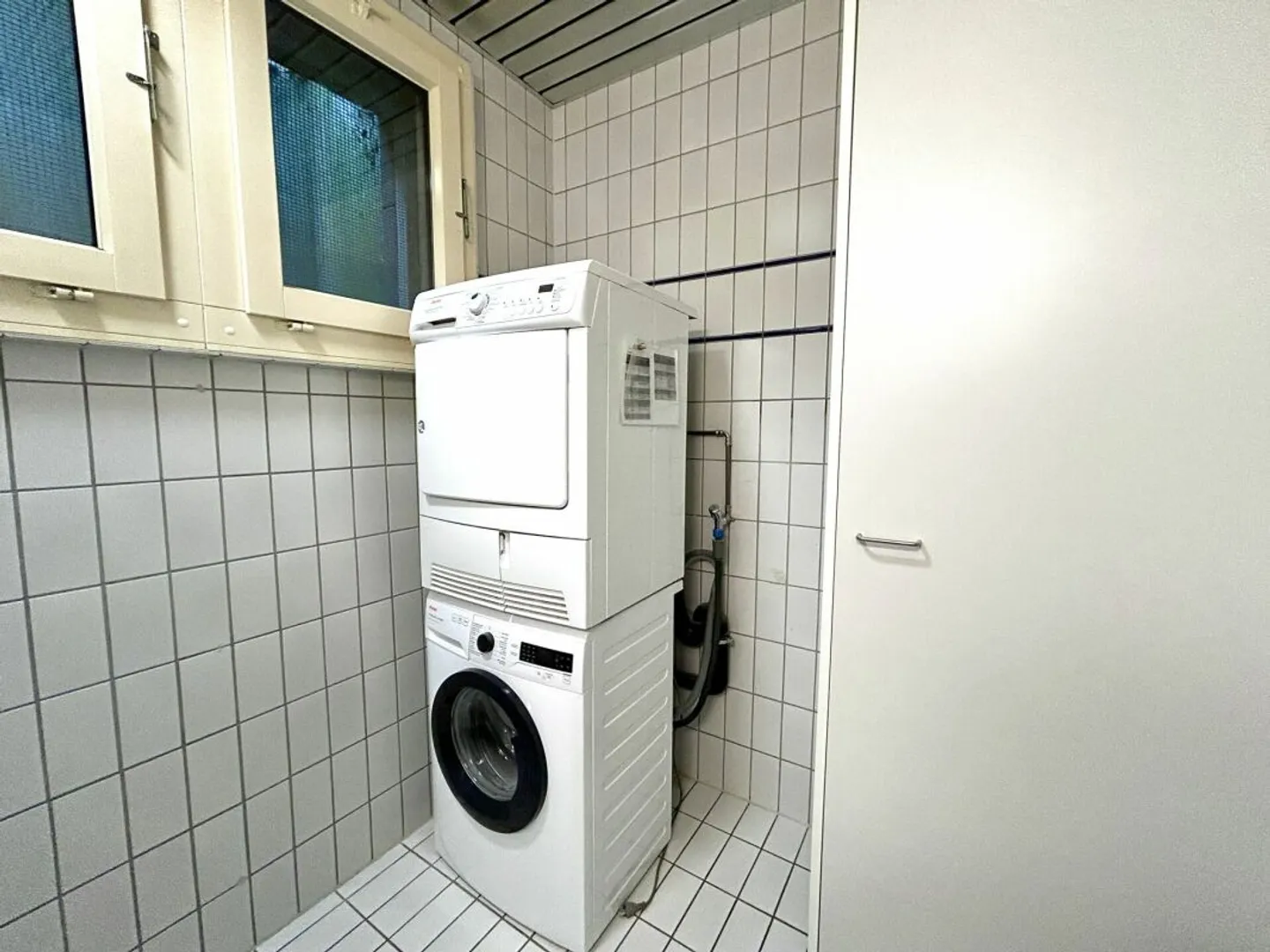 Edificio residenziale e commerciale nel seminterrato con potenziale d'uso versatile copia - Foto 14 di 17