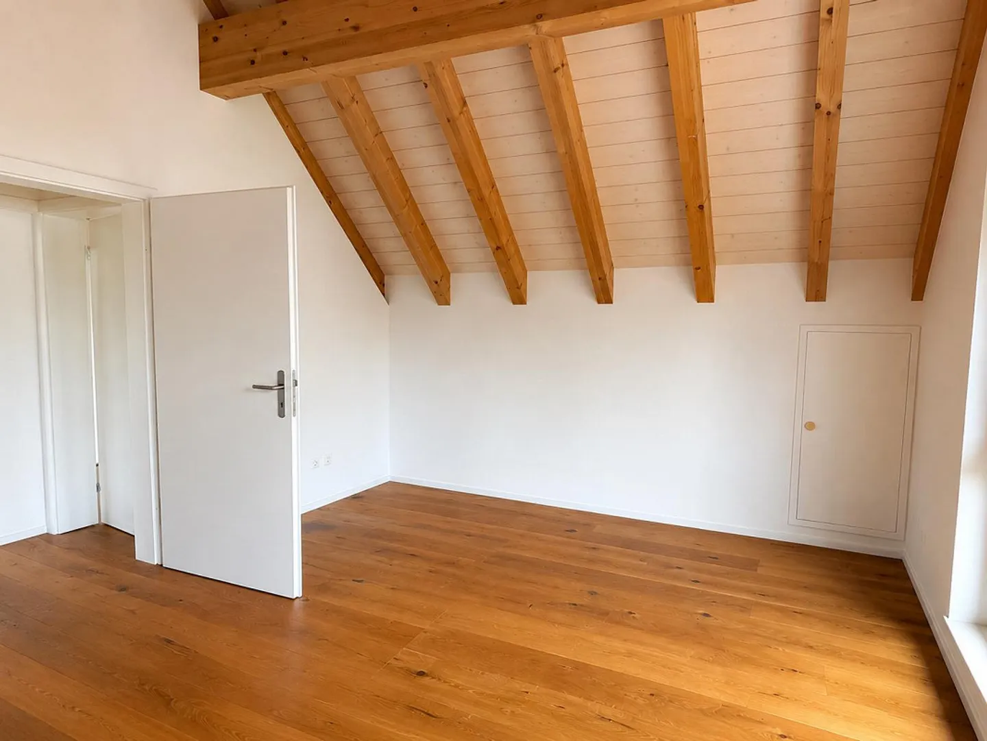 Charmante Wohnung mit Seeblick - Foto 4 von 8