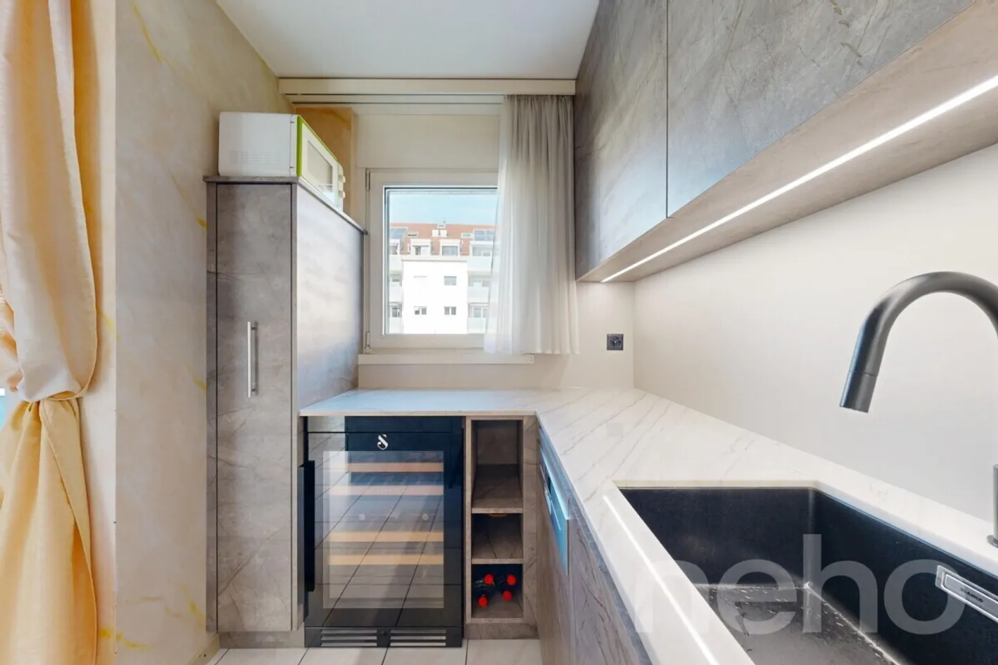 Großes helles Apartment, absolute Ruhe, zwischen See und Autobahn - Foto 7 von 12