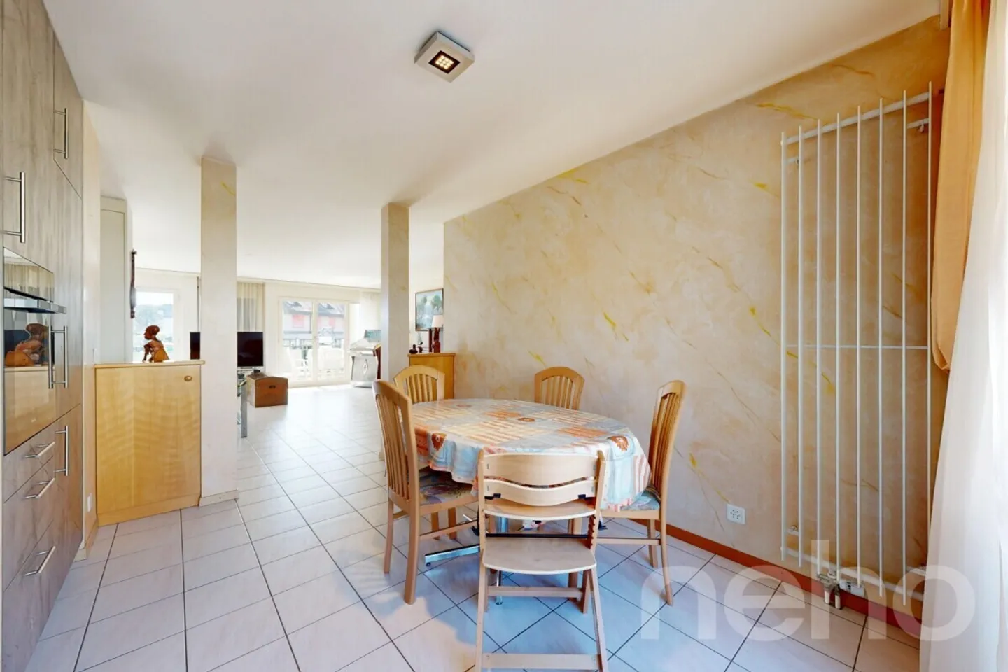 Großes helles Apartment, absolute Ruhe, zwischen See und Autobahn - Foto 8 von 12