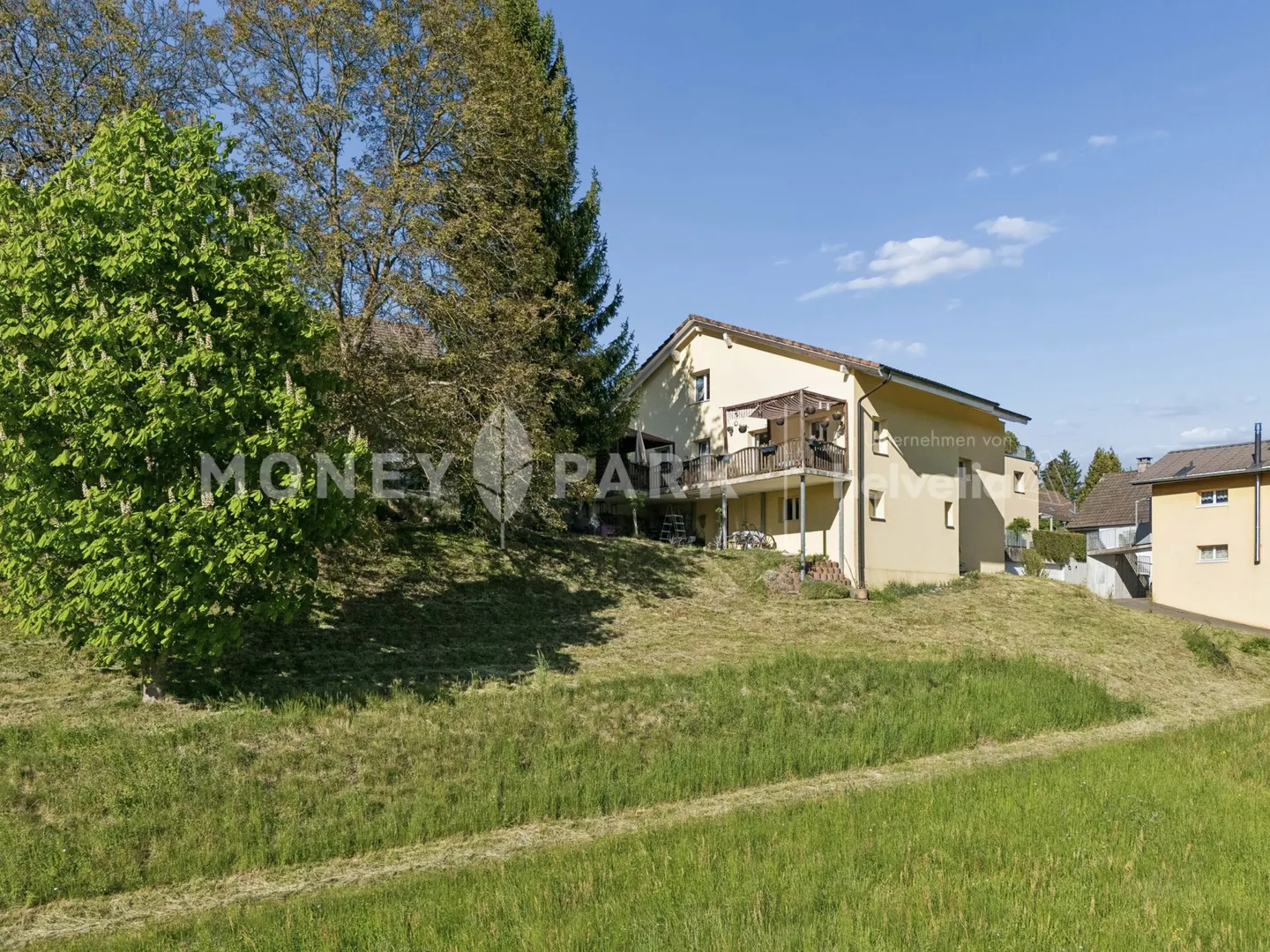 Terreno edificabile con proprietà esistente di alta qualità. Un'opportunità rara. - Foto 4 di 12