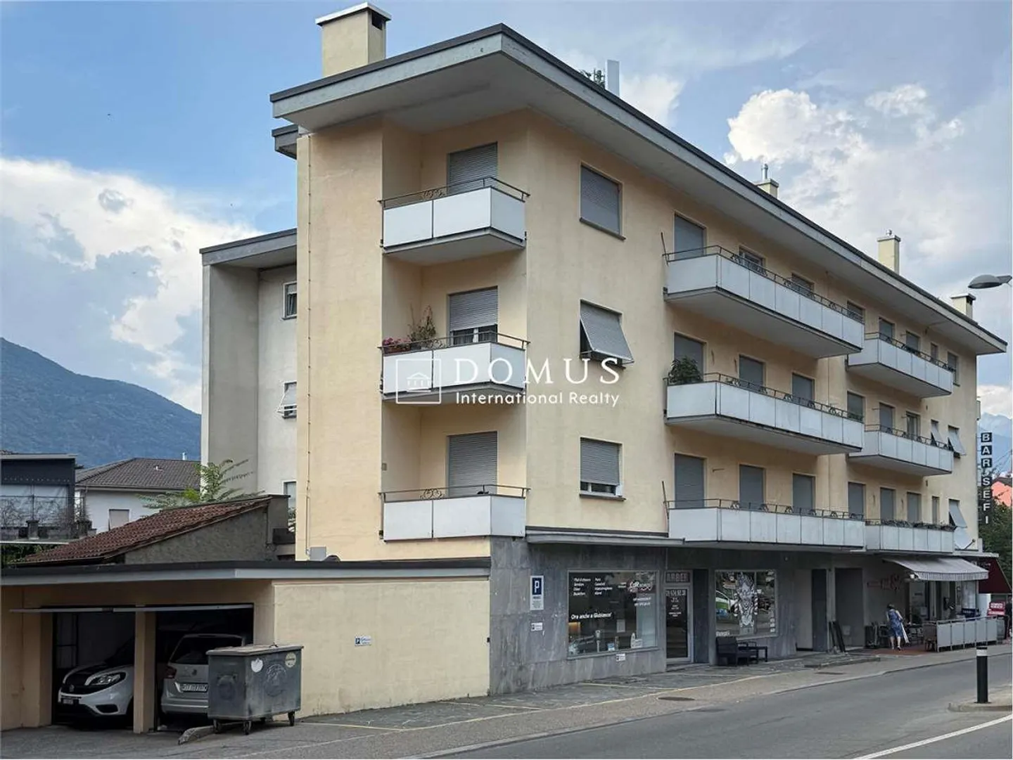 Income-generating building in Giubiasco fully rented - Photo 2 of 8