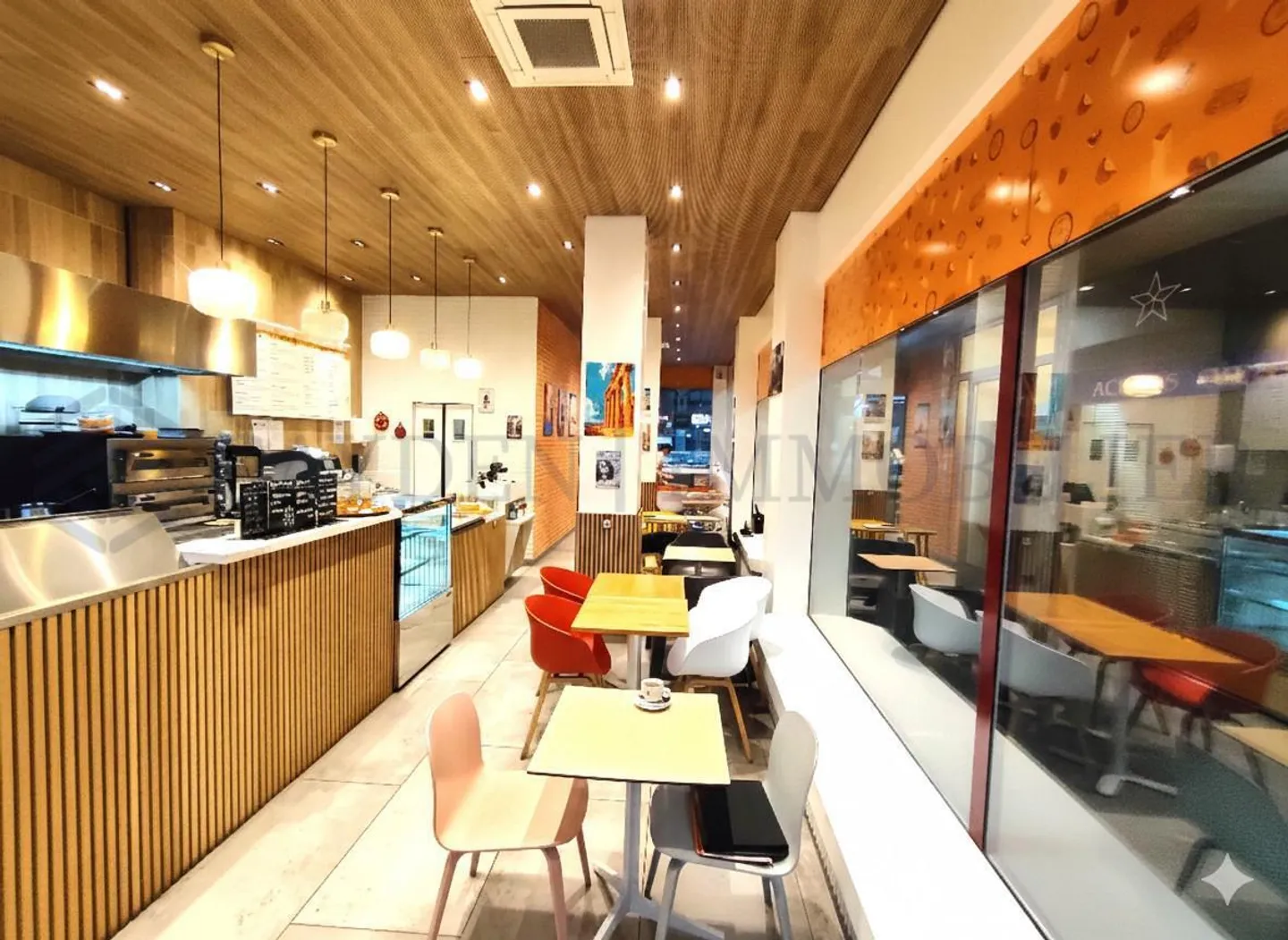 Restaurant Rénové Neuf - Photo 3 sur 5