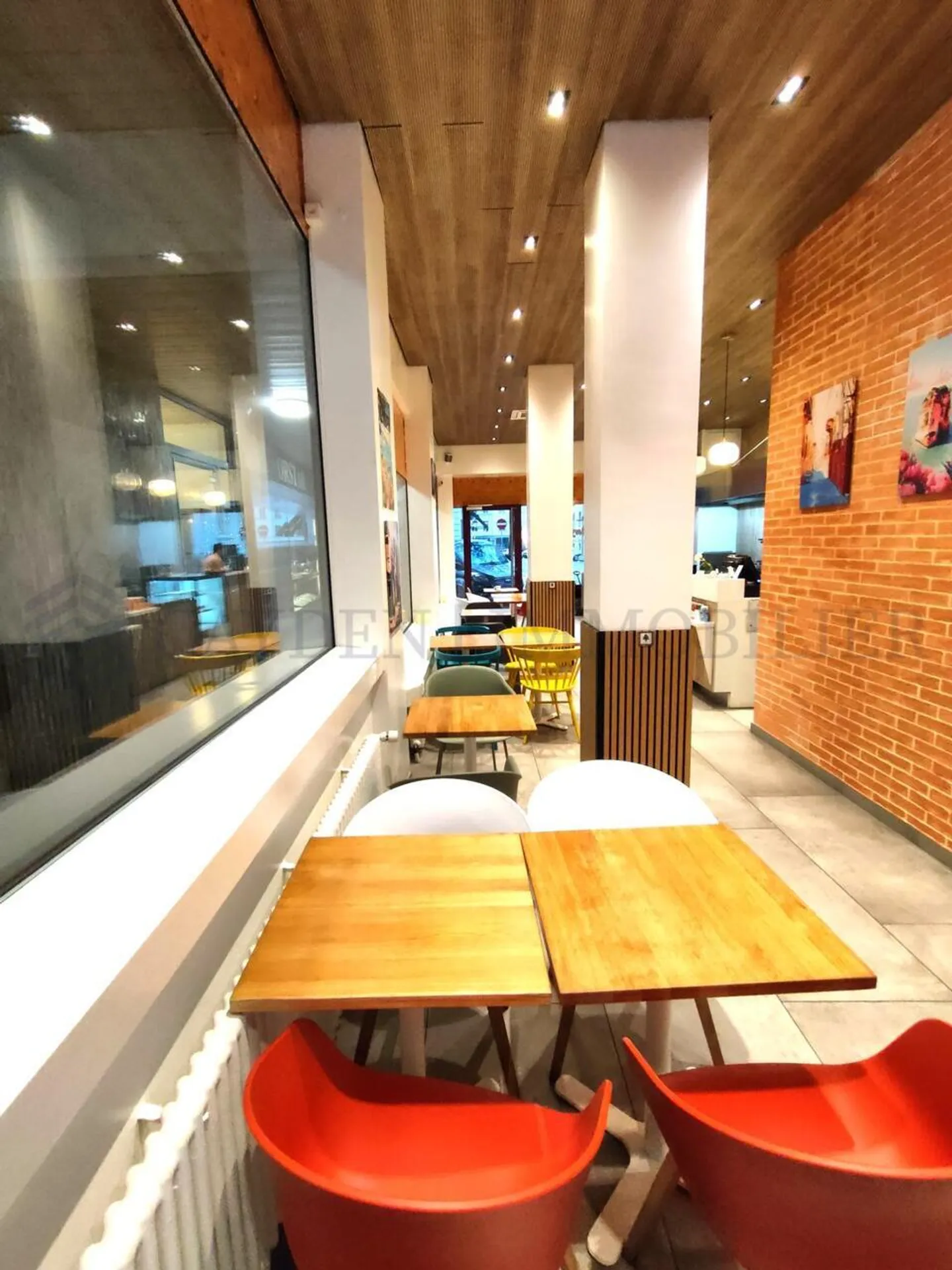 Restaurant Rénové Neuf - Photo 4 sur 5