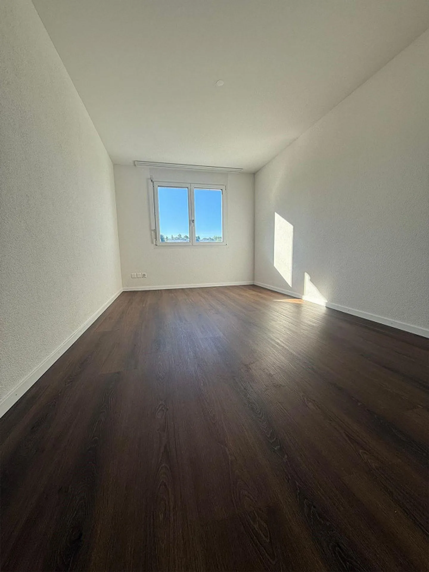 Appartement lumineux et de haute qualité disponible à partir du 01.09.2026 - Photo 10 sur 13