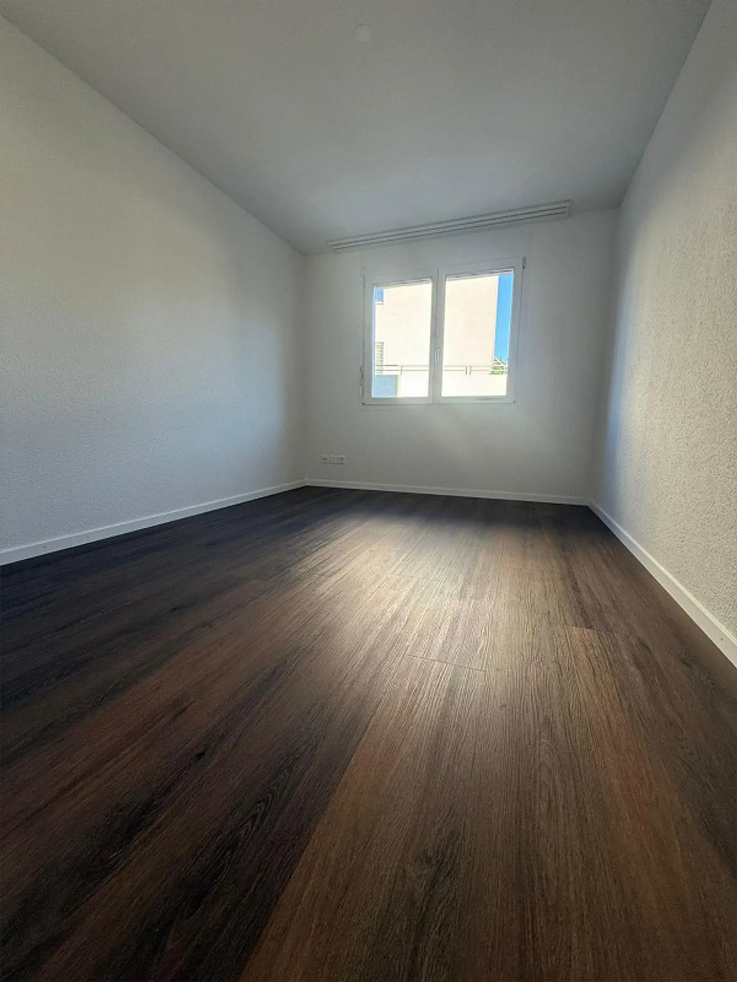 Appartement lumineux et de haute qualité disponible à partir du 01.09.2026 - Photo 11 sur 13