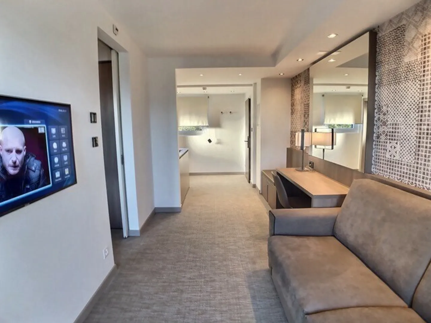 Wunderschöne 2-Zimmer-Wohnung in der Nähe des Sees - Foto 1 von 10