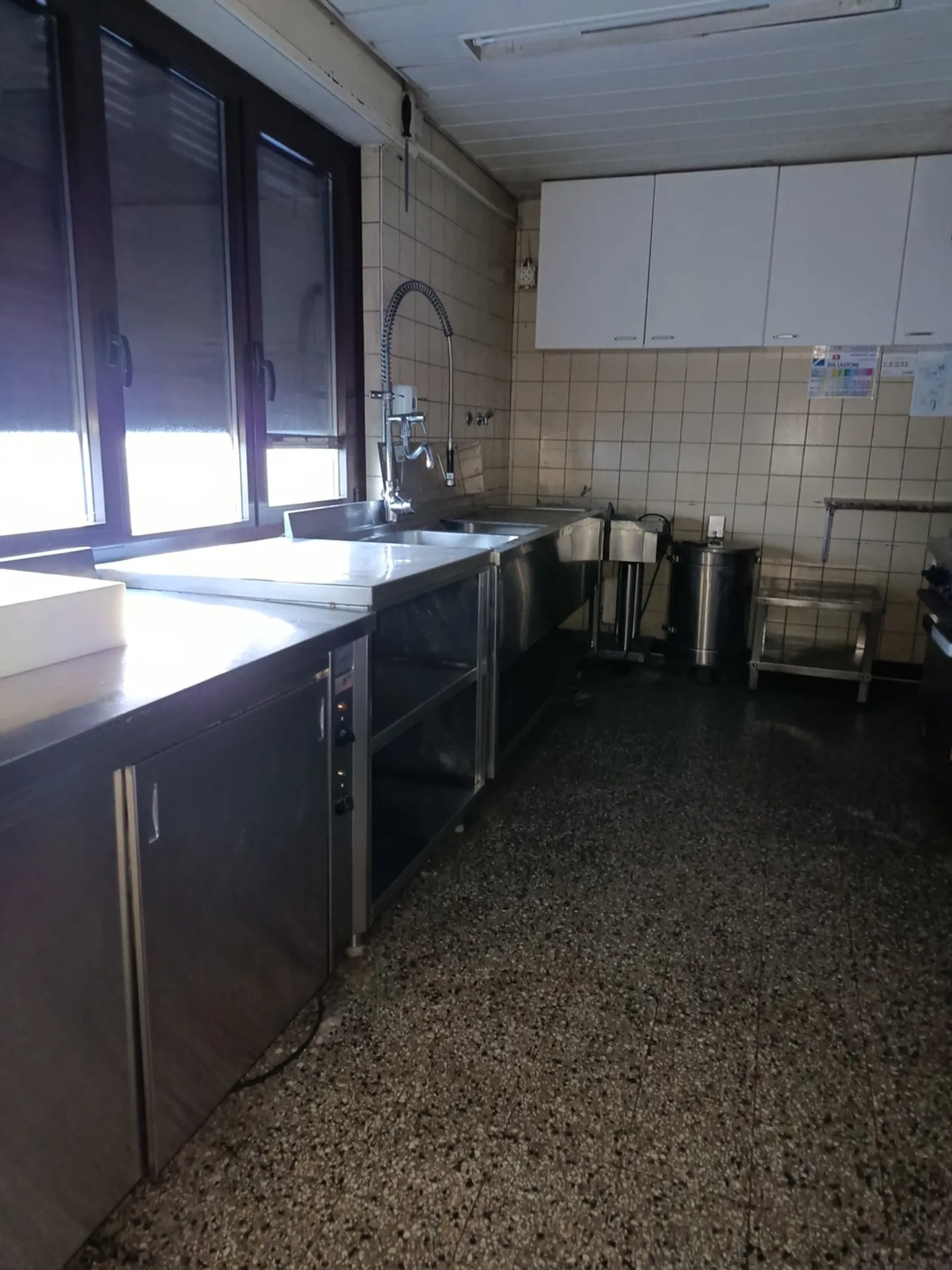 SAN NAZZARO - Immobilie zu verkaufen mit Restaurant und 2 Wohnungen - Foto 13 von 28