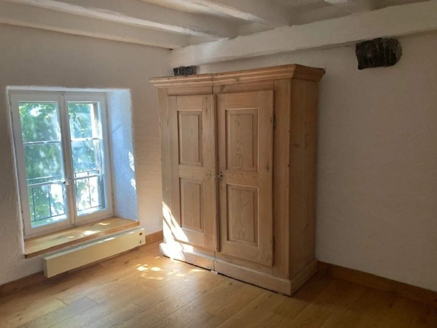 Renovated 1.5-Room Apartment - Photo 2 of 5