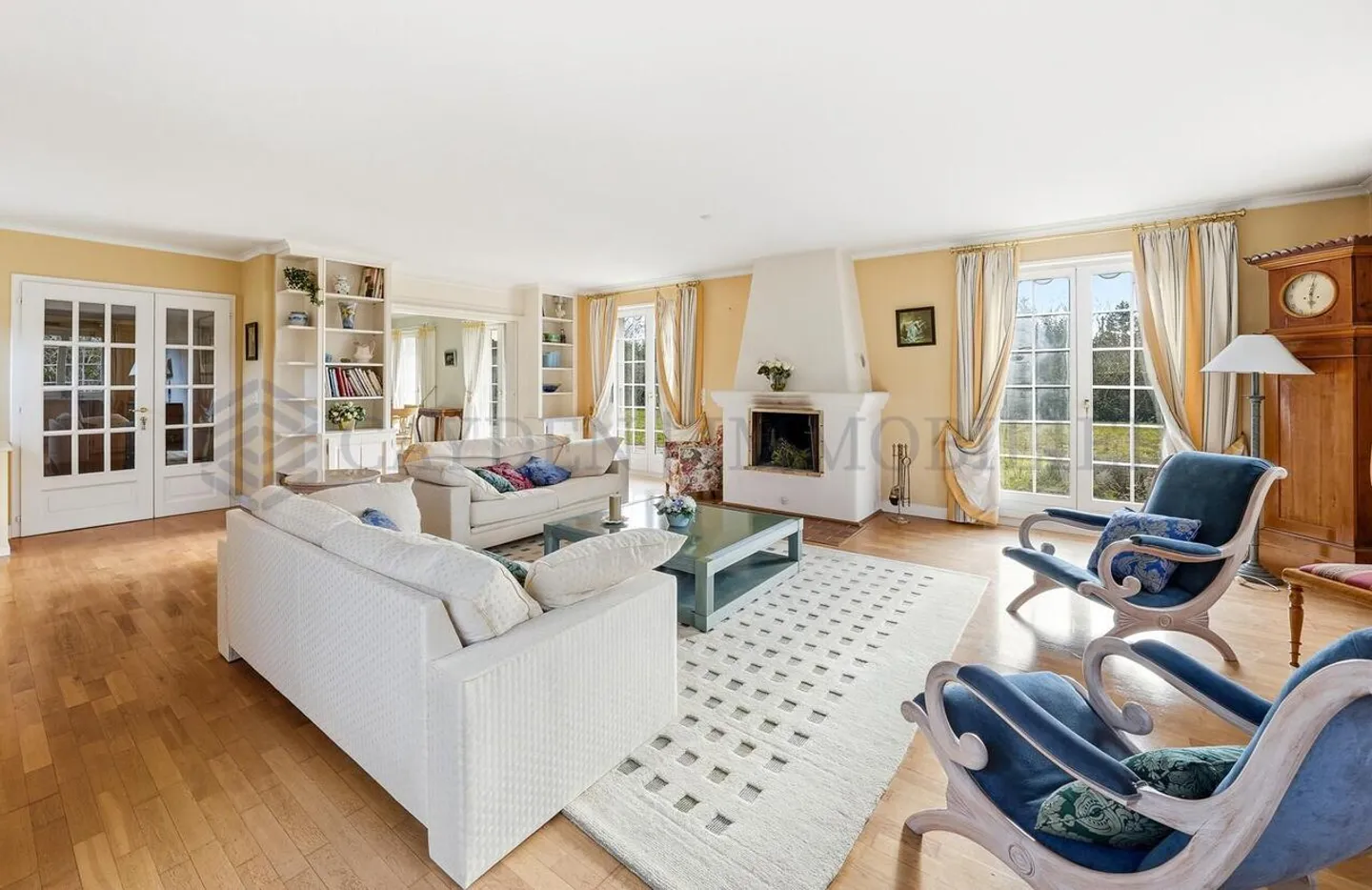 Large individual villa with all comforts - Photo 6 of 9