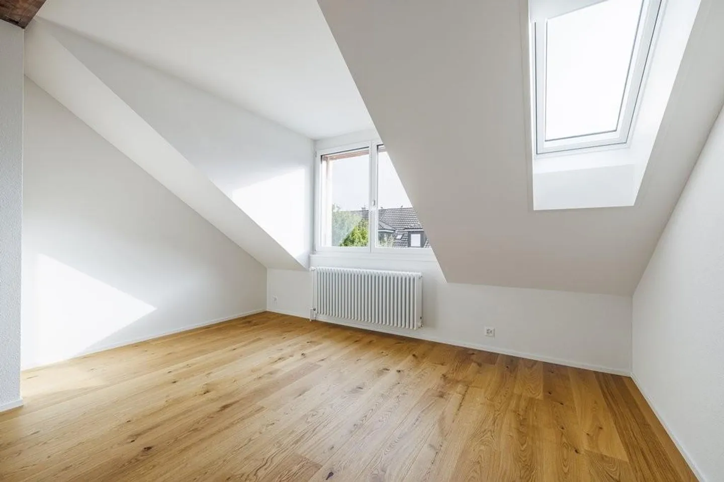 ***NEUVERMIETUNG NACH TOTALSANIERUNG*** - Foto 3 von 7