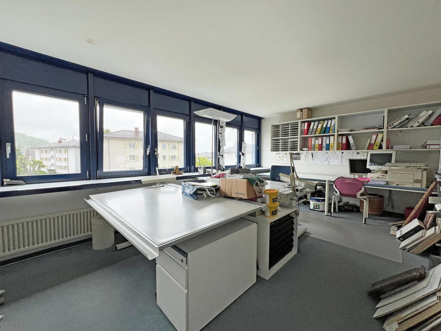 Various Office Spaces on the 1st Floor - Photo 4 of 9