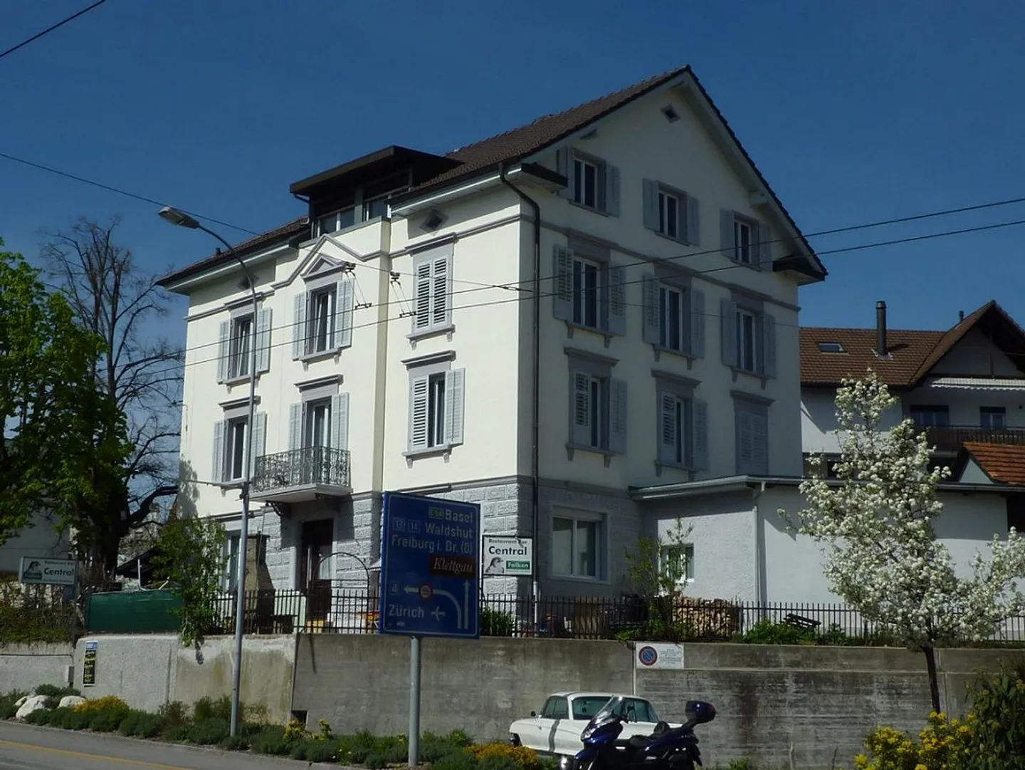 Appartamento accogliente in posizione centrale a Neuhausen in affitto - Foto 1 di 5