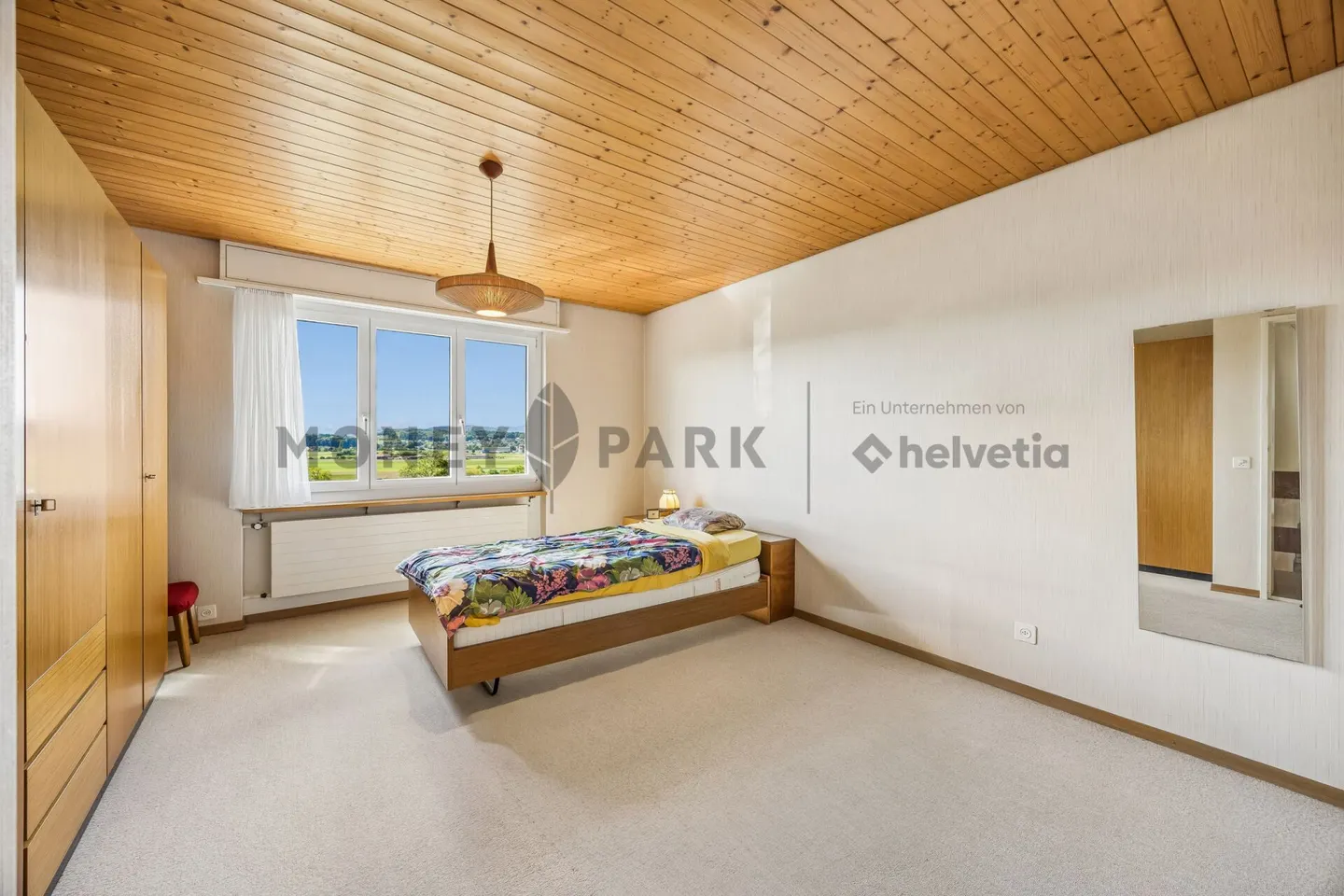 7.5-Room Single-Family House with Unobstructed Views - Photo 9 of 13