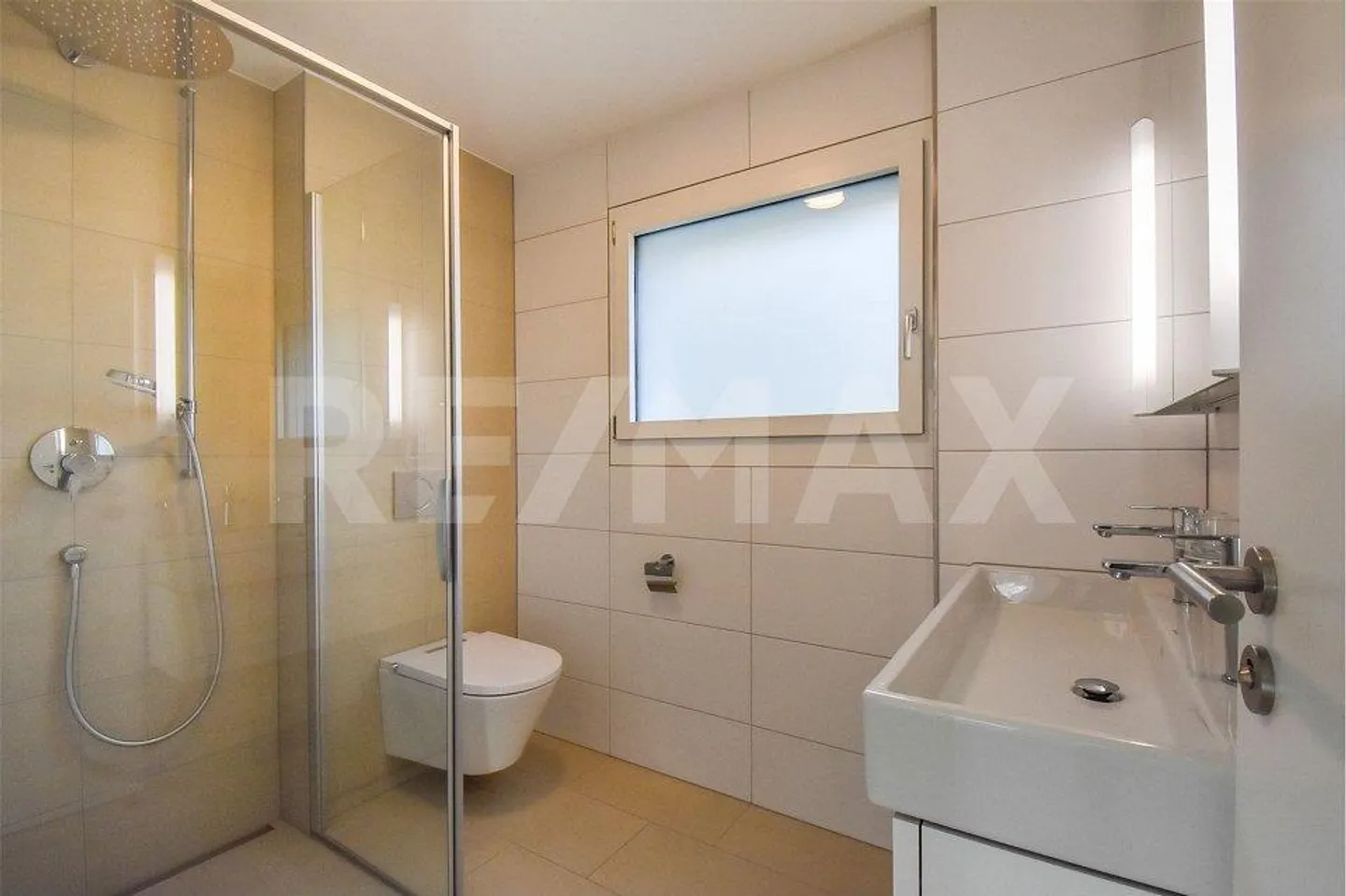 Expérience de vie exclusive avec vue panoramique sur les Alpes - Photo 9 sur 13