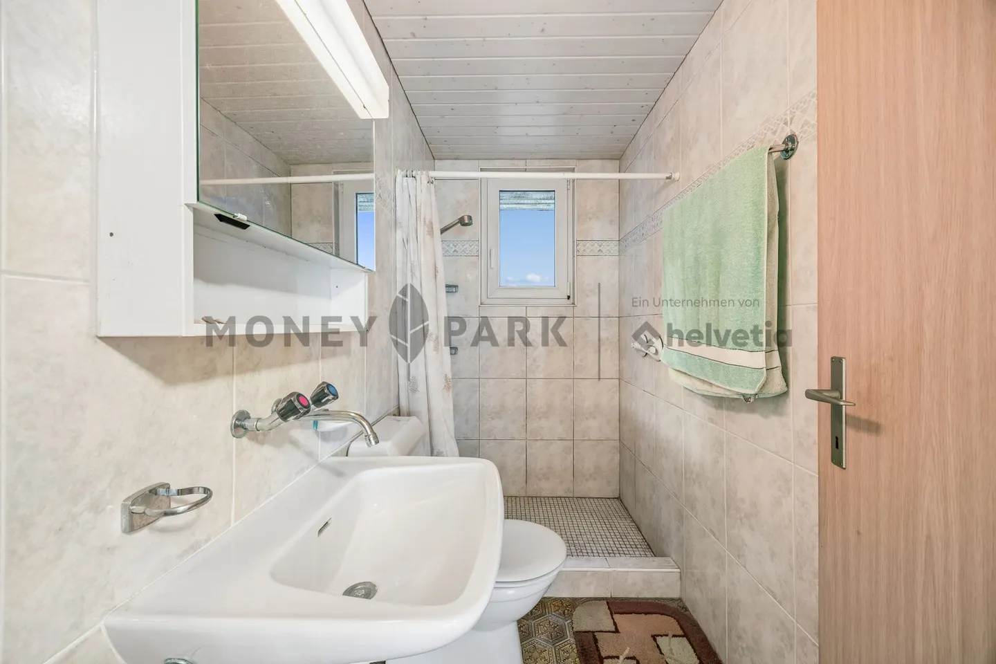 7.5-Room Single-Family House with Unobstructed Views - Photo 10 of 13