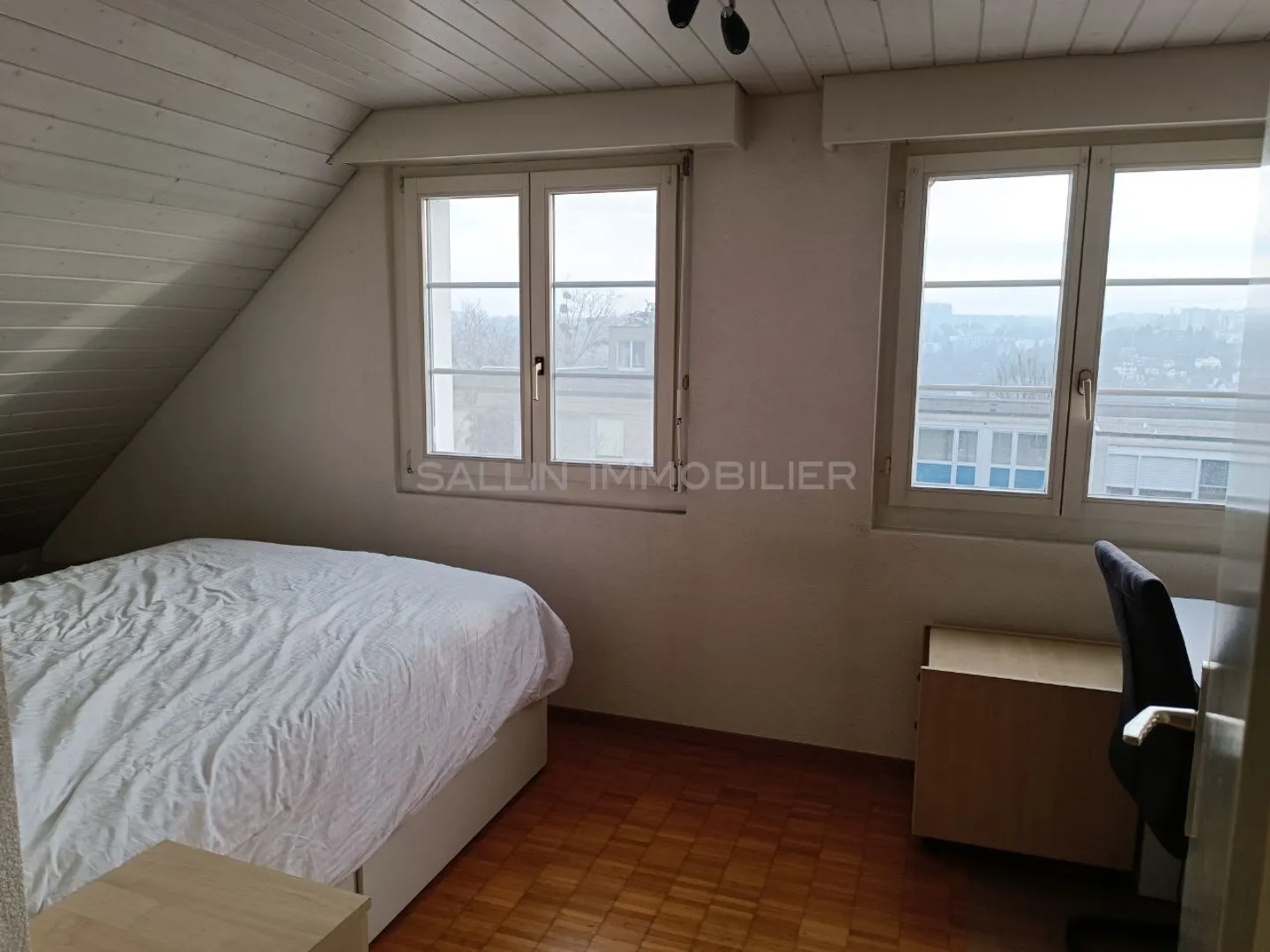 HELLER 3½ ZIMMER WOHNUNG - Foto 5 von 7