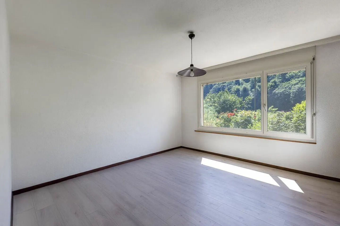 Charmantes Einfamilienhaus in Zürich - Foto 4 von 30