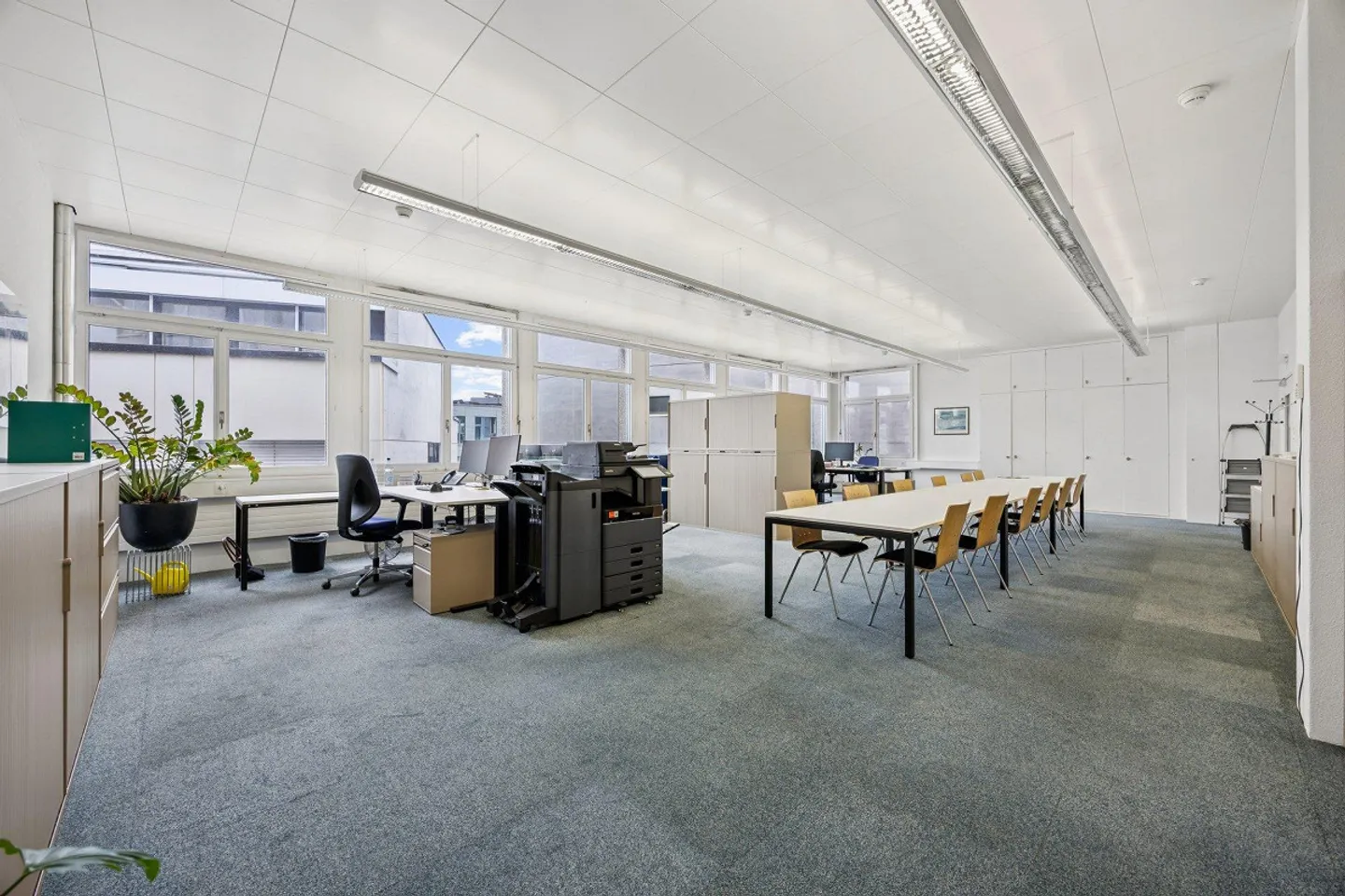 Bright and versatile office space - Photo 5 of 8