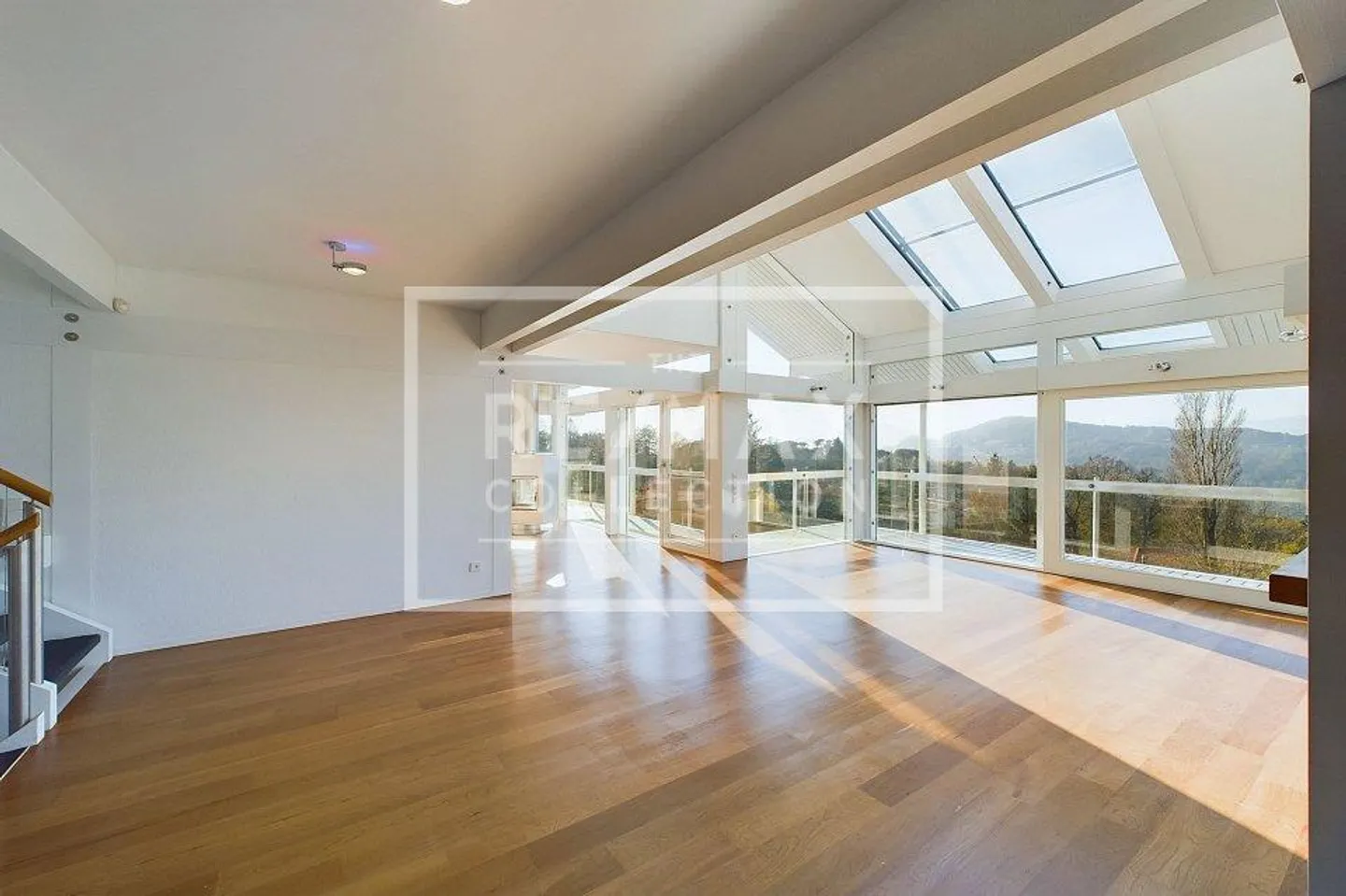 Elegantes Huf-Haus mit wunderbarem Blick - In ruhiger Wohngegend - Foto 13 von 13