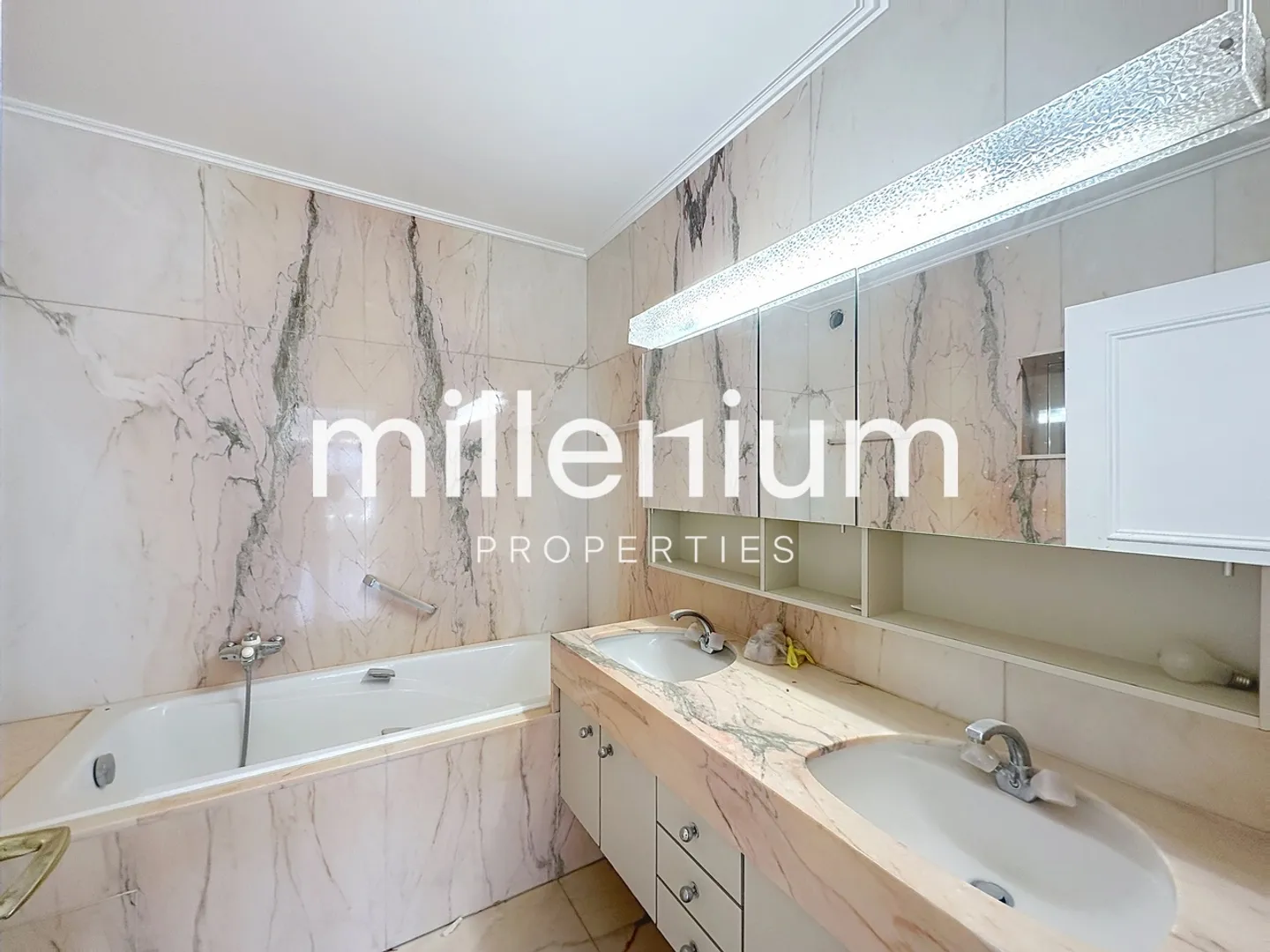 Ampio appartamento completamente ristrutturato a Champel - Foto 7 di 11