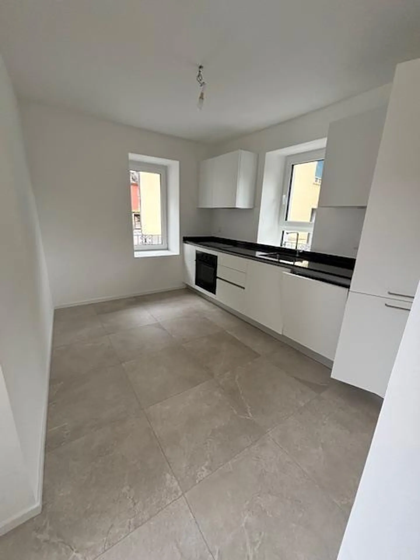 Appartamento Moderno con terrazzo - Foto 3 di 30