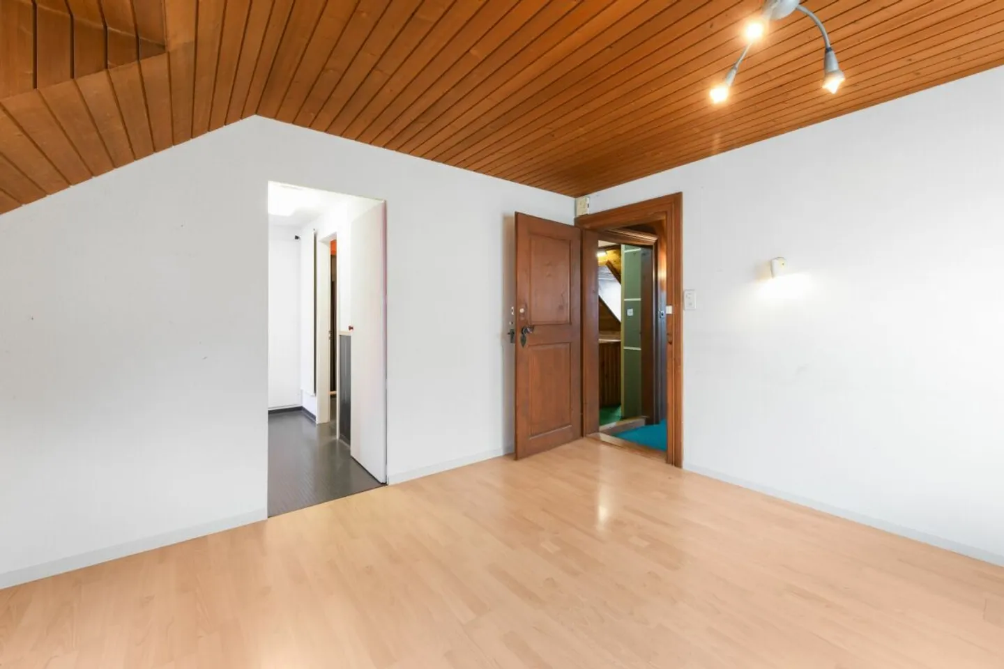 Propriété unique avec potentiel – diverses possibilités ! - Photo 20 sur 27