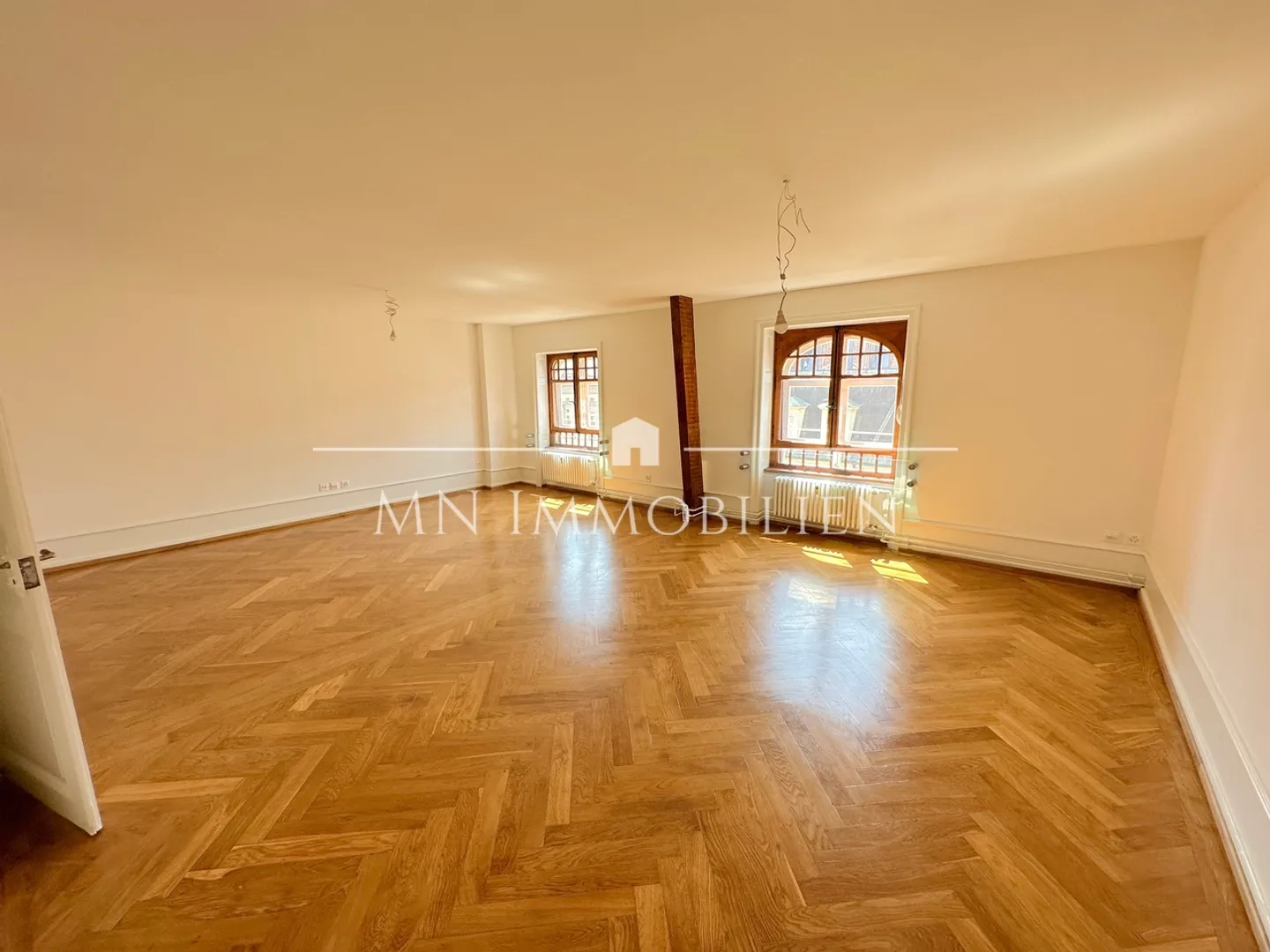 Appartamento duplex esclusivo di 6,5 stanze vicino alla fiera di Basilea - Foto 2 di 6
