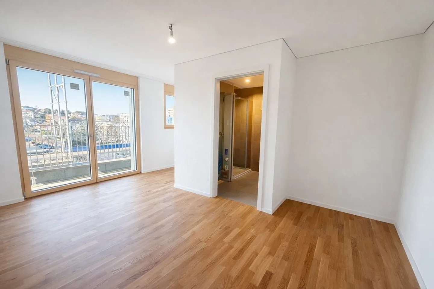Appartamento moderno con terrazza - Foto 3 di 7