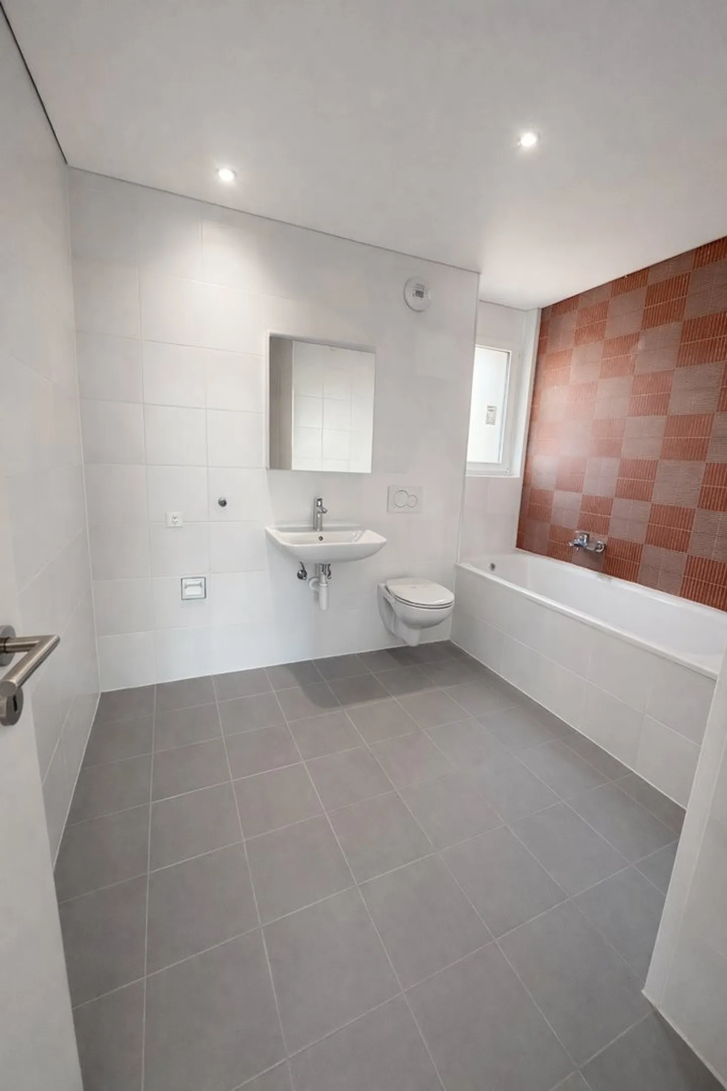 Appartamento moderno con terrazza - Foto 5 di 7