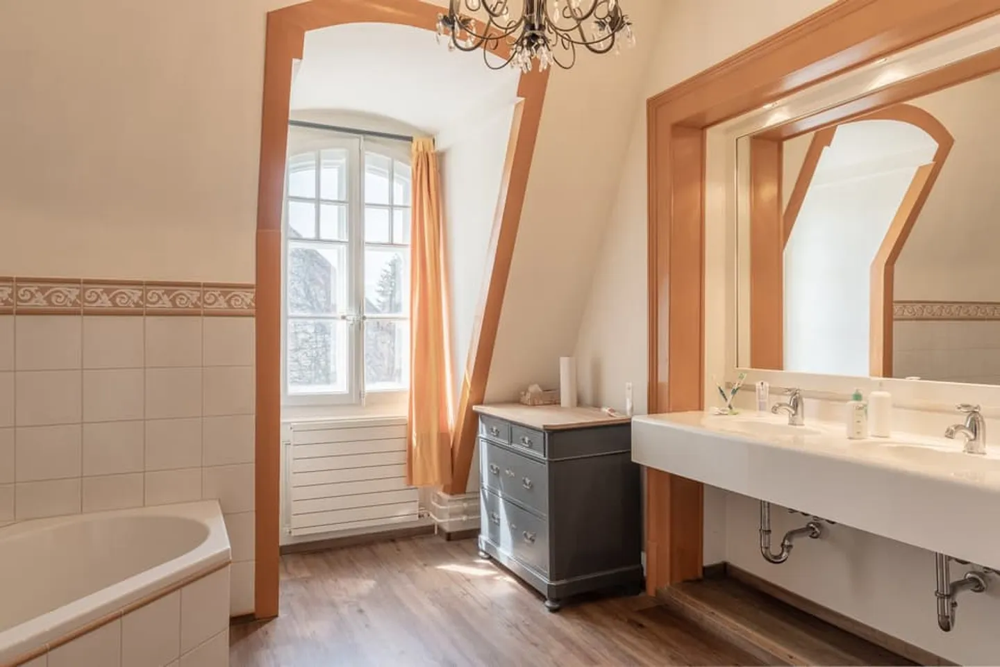 Maison de maître avec grande ferme (PRÈS DE MURTEN) - Photo 12 sur 13