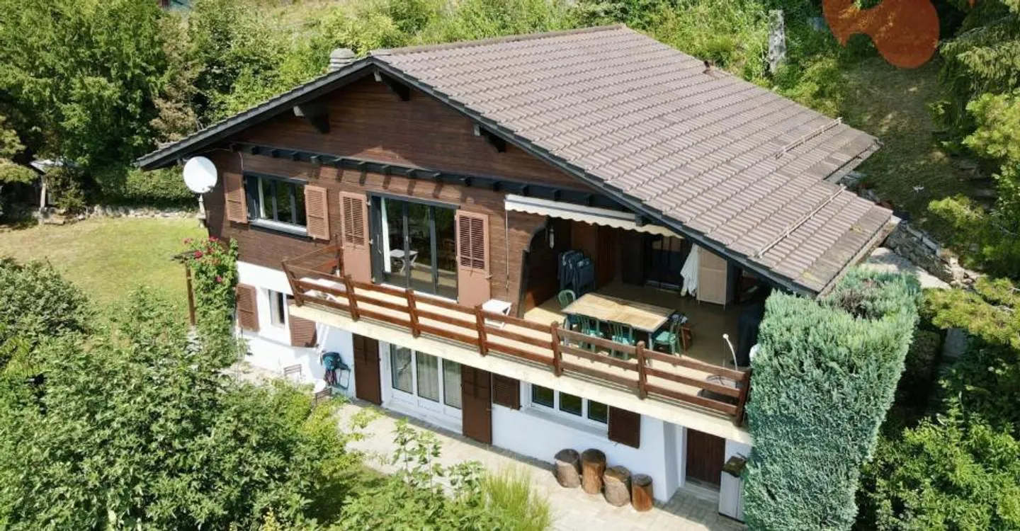 Family chalet with stunning views in Blonay-Saint-Légier - Photo 1 of 10