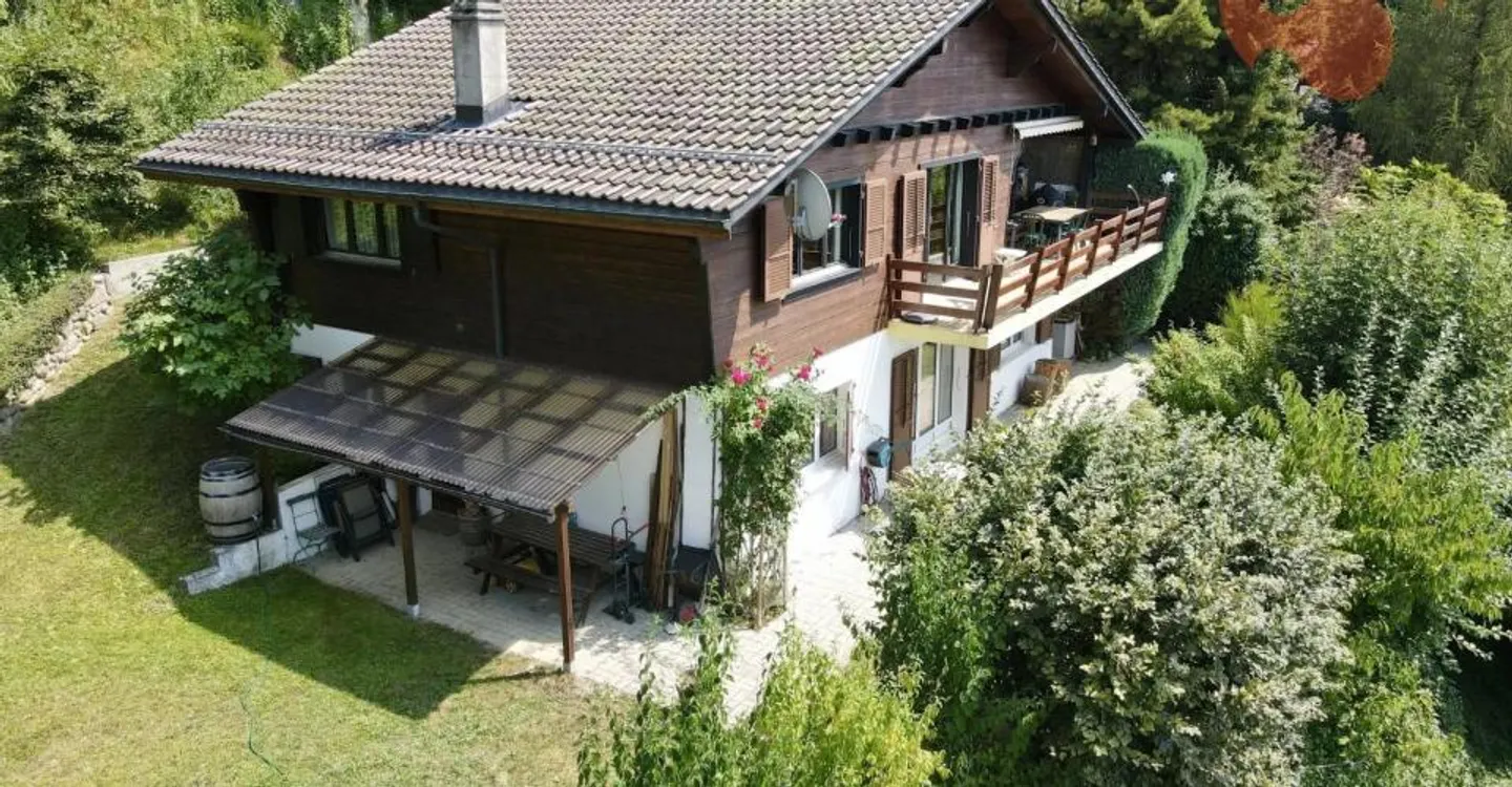Family chalet with stunning views in Blonay-Saint-Légier - Photo 2 of 10