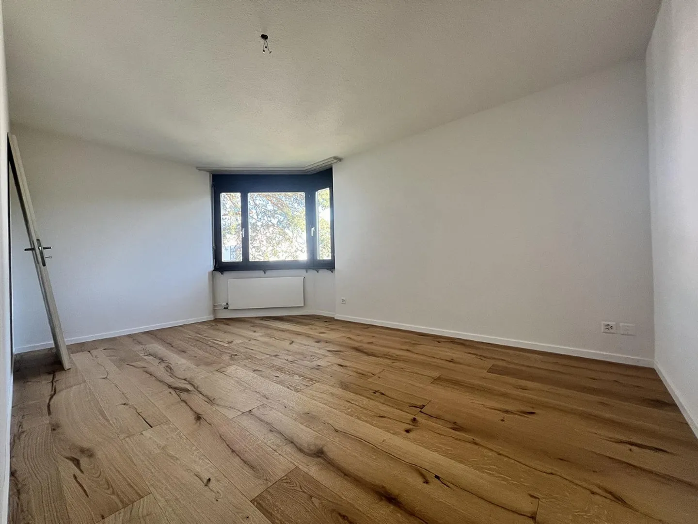 2 ATTRACTIVE MFH WITH 12 APARTMENTS - FIXED MORTGAGE 0.95% - Photo 6 of 26