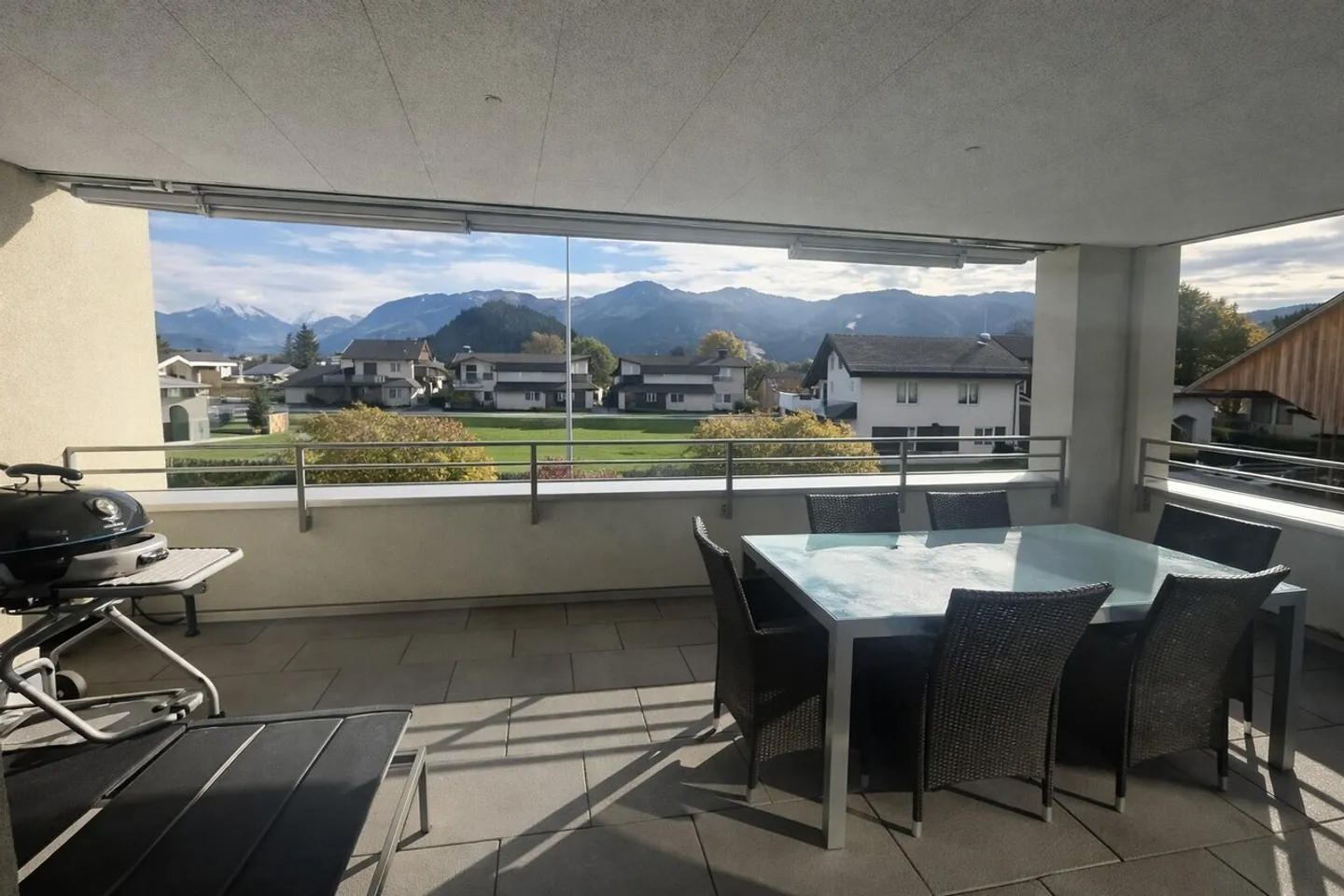 Exklusive 5½-Zimmer-Wohnung mit Balkon, Klimaanlage &amp; Tiefgarage - Foto 1 von 14