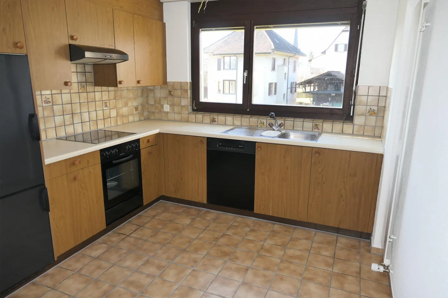 2 ATTRACTIVE MFH WITH 12 APARTMENTS - FIXED MORTGAGE 0.95% - Photo 9 of 26