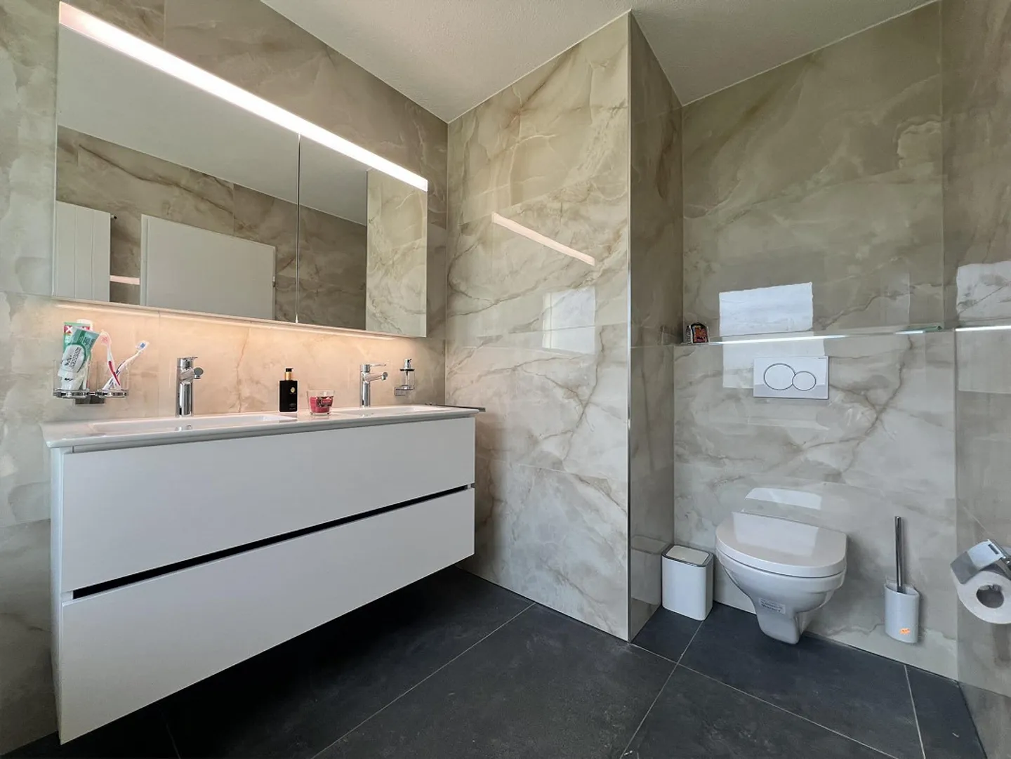 2 ATTRACTIVE MFH WITH 12 APARTMENTS - FIXED MORTGAGE 0.95% - Photo 11 of 26